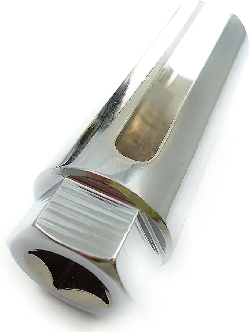 商品コード2bfy6iqgbl商品名O2センサーソケット 22mm オーツーセンサーソケット スリットソケット バキュームスイッチブランドPeroToolsカラー銀サイズ等22mmスリット入りディープタイプのソケットによって、コネクタ配線を逃し、簡単にO2センサーの脱着ができるO2センサーソケット(オーツーセンサーソケット)です。差込角(12.7sq)付の為、ラチェットハンドルやエクステンションバー等が使用できます。材質はクロムバナジウムを使用している為、強度も抜群。。 バキュームスイッチソケットにも使用可能。PVS・TVSバルブ対応の殆どのメーカーに対応しているサイズです。＊商品仕様＊ サイズ：22mm（7/8） 全長：90mm スリット長：70mm スリット幅：8mm 差込角：12.7sq（1/2）※ 他ネットショップでも併売しているため、ご注文後に在庫切れとなる場合があります。予めご了承ください。※ 品薄または希少等の理由により、参考価格よりも高い価格で販売されている場合があります。ご注文の際には必ず販売価格をご確認ください。※ 沖縄県、離島または一部地域の場合、別途送料の負担をお願いする場合があります。予めご了承ください。※ お使いのモニタにより写真の色が実際の商品の色と異なる場合や、イメージに差異が生じることがあります。予めご了承ください。※ 商品の詳細（カラー・数量・サイズ 等）については、ページ内の商品説明をご確認のうえ、ご注文ください。※ モバイル版・スマホ版ページでは、お使いの端末によっては一部の情報が表示されないことがあります。すべての記載情報をご確認するには、PC版ページをご覧ください。