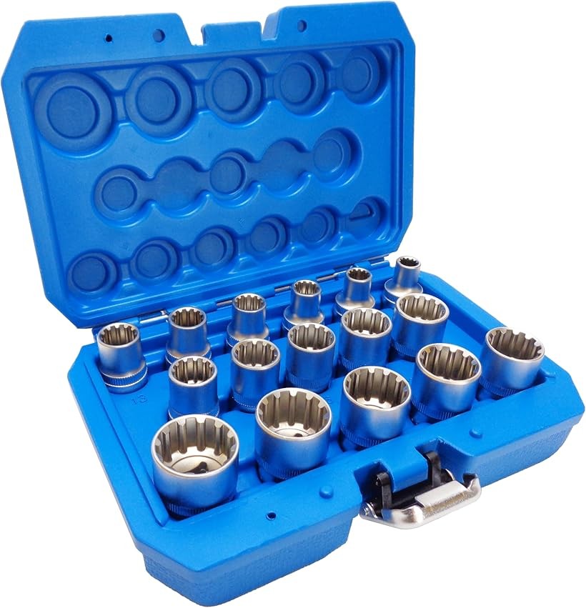 商品コード2bukicwnkq商品名スプラインソケット セット 16pc マルチソケット インチサイズ ミリサイズ 差込角 1/2 12.7sq 特殊形状 ナット ボルト 外しブランドPeroToolsカラーシルバーサイズ等8mm、9mm、10mm、11mm、12mm、13mm、14mm、15mm、16mm、17mm、18mm、19mm、20mm、21mm、22mm、24mmヘックス、トルクス、4角、6角、12角、インチサイズなど8種類の形状に対応したスプラインソケットセット16pcs。この1セットで、様々な規格のボルトに対応できるので、工具選びに迷っている方にオススメ.. 材質にはクロムバナジウム鋼を採用し、高強度、高靭性、さらに耐摩耗性にも優れています。高精度に加工された12個の突起は、一般的な6角ボルトはもちろん、一部の輸入車で使用される4角、12角ボルトにも対応。特殊形状によりボルトへのフィット感も良く、角ではなく面で捉えて接触面を増やしている為、ボルトを強力にグリップします。角が潰れていたり、ナメてしまったボルトの取り外しにも有効。この1セットがあれば、色々な規格のソケットをインチとミリサイズでそれぞれ買い揃える必要も無くなり、コスト面の負担カットにも最適です。国産車はもちろん、外国車の整備にもオススメのソケットセットになります。＊商品仕様 サイズ：8mm、9mm、10mm、11mm、12mm、13mm、14mm、15mm、16mm、17mm、18mm、19mm、20mm、21mm、22mm、24mm 差込角：1/2(12.7sq) 全長：38mm 材質：CR-V（クロムバナジウム鋼） 重量：約1.2kg※ 他ネットショップでも併売しているため、ご注文後に在庫切れとなる場合があります。予めご了承ください。※ 品薄または希少等の理由により、参考価格よりも高い価格で販売されている場合があります。ご注文の際には必ず販売価格をご確認ください。※ 沖縄県、離島または一部地域の場合、別途送料の負担をお願いする場合があります。予めご了承ください。※ お使いのモニタにより写真の色が実際の商品の色と異なる場合や、イメージに差異が生じることがあります。予めご了承ください。※ 商品の詳細（カラー・数量・サイズ 等）については、ページ内の商品説明をご確認のうえ、ご注文ください。※ モバイル版・スマホ版ページでは、お使いの端末によっては一部の情報が表示されないことがあります。すべての記載情報をご確認するには、PC版ページをご覧ください。