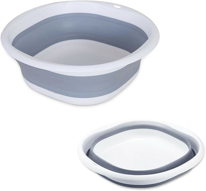 バリエーションコード : 2b6iqlsi29商品コード2b6dt6wuvf商品名折りたたみ 洗面器 たらい ソフト湯おけ シリコン 雑貨 北欧デザイン コンパクト収納 L グレーブランドRULAYMANカラーグレーサイズ等Large・「サイズ」S（口径：26cm・高さ：3.5-9cm）重さ：約180g、M（口径：32cm・高さ：4-12cm）重さ：約320g。L（口径：38cm・高さ：5-15cm）重さ：500g。北欧デザインもシンプルなので邪魔にならず、どんな場所にも適用します。・「高品質＆無毒無害」高品質の環境に優しいPP素材とTPR素材を使っています。熱や冷たさには強く、変形しにくい、耐久性があるので、繰り返し利用することができます。漂白剤の使用は可能です。・「スペース活用」畳めば高さ約3-5cm。家で使わない時ちょっとした隙間に差し込むことができ、スペースを節約する。持ち手にもフックを通せる穴があるので、使わない時に、折り畳めて壁に掛けます。外出の場合、スーツケースに入れて利用でき、場所を取らず持ち運びに便利。スペースを有効活用したい、綺麗好きな方に勧めです。・「様々なシーンに大活躍」洗濯、洗面、足浴、掃除、収納、アウトドアなどに最適です。小型ペットのバスタブとして使うことも出来ます。赤ちゃんの沐浴用、防災用に備えておくのもおすすめです。アイディア次第で使い方が色々あります。※ 他ネットショップでも併売しているため、ご注文後に在庫切れとなる場合があります。予めご了承ください。※ 品薄または希少等の理由により、参考価格よりも高い価格で販売されている場合があります。ご注文の際には必ず販売価格をご確認ください。※ 沖縄県、離島または一部地域の場合、別途送料の負担をお願いする場合があります。予めご了承ください。※ お使いのモニタにより写真の色が実際の商品の色と異なる場合や、イメージに差異が生じることがあります。予めご了承ください。※ 商品の詳細（カラー・数量・サイズ 等）については、ページ内の商品説明をご確認のうえ、ご注文ください。※ モバイル版・スマホ版ページでは、お使いの端末によっては一部の情報が表示されないことがあります。すべての記載情報をご確認するには、PC版ページをご覧ください。「素材」環境に優しいPP素材とTPR素材を使っています。「長持ちできる」熱や冷たさには強く、変形しにくい、耐久性があるので、繰り返し利用することができます。漂白剤の使用はオッケー。「折りたたみ:収納便利」畳めば高さ約3-5cm。家で使わない時ちょっとした隙間に差し込むことができ、スペースを節約する。「仕樣」色：ブルー、ピンク、グレー使用時サイズ：S（口径:26cm・高さ:9cm）M（口径:32cm・高さ:12cm）折りたたみサイズ：S（口径:26cm・高さ:3.5cmM（口径:32cm・高さ:4cm）重さ：S：約180g　M：約300g吊り上げ用の穴使わない時、折り畳めて壁に掛けることができて場所を取りません。何度も折り畳めても変形しないPP素材とTPR素材を使って、変形しにくい、耐久性があります。耐摩耗設計底は耐摩耗設計なので、底部の摩耗を有効的に減少し長持ちできます。「様々なシーンに大活躍」洗濯、洗面、足浴、食器や野菜洗い、掃除、収納、アウトドアなどに最適です。赤ちゃんの沐浴用、防災用に備えておくのもおすすめです。小型ペットのバスタブとして使うことも出来ます。アイディア次第で使い方が色々あります。