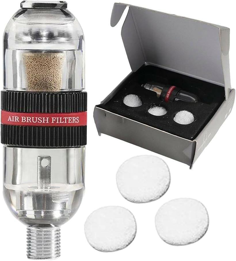 バリエーションコード : 2bjrnv4pit商品コード2bjrn1h4n3商品名エアブラシフィルター ダスト除去 ドレン除去 プラモデル 塗装 ドレン抜き プラモ エアーブラシ ブラックブランドEU SOU（エウソウ）カラーブラック「ワンランク上のとエアブラシ塗装を。」梅雨時期や雨の日、長時間の塗装作業で発生しがちな水滴を効果的に除去し、エアブラシ塗装のクオリティーを上げるフィルターです。今までの水滴トラブルもこれで解消。「2重濾過システム」ダブルフィルターにより、効果的に水分・微細なゴミをしっかりキャッチ。替えフィルター3枚付きです。「お手入れ簡単」クリアボディーなので溜まった水やダストが一目瞭然。ケースを開けてフィルターを取り出し、クロスで中を拭くだけの簡単メンテナンス。「超軽量ボディ」透明樹脂素材で超軽量仕様。また、フィルターを取り付けることでエアブラシのグリップの代わりになり、握りやすく作業効率もアップ。※ 他ネットショップでも併売しているため、ご注文後に在庫切れとなる場合があります。予めご了承ください。※ 品薄または希少等の理由により、参考価格よりも高い価格で販売されている場合があります。ご注文の際には必ず販売価格をご確認ください。※ 沖縄県、離島または一部地域の場合、別途送料の負担をお願いする場合があります。予めご了承ください。※ お使いのモニタにより写真の色が実際の商品の色と異なる場合や、イメージに差異が生じることがあります。予めご了承ください。※ 商品の詳細（カラー・数量・サイズ 等）については、ページ内の商品説明をご確認のうえ、ご注文ください。※ モバイル版・スマホ版ページでは、お使いの端末によっては一部の情報が表示されないことがあります。すべての記載情報をご確認するには、PC版ページをご覧ください。「商品仕様」カラー：レッド・ブラック付属品：替えフィルター3つ・取扱説明書