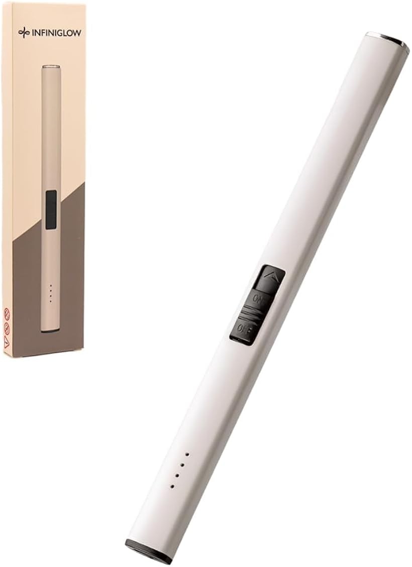 バリエーションコード : 2bj1kgwgd9商品コード2bj10c1y5p商品名電子ライター 火が出ない 充電式 キャンドルライター USB-TypeC プラズマライター キャンドル 線香 ローソク ホワイトブランドInfiniGlowカラーホワイト火が出ないので火が怖いと感じる方でも安心してご利用いただけます。適度な持ち手部分の長さがあり、火傷の心配が少なく、安全性に配慮したデザインです。従来のライターとは異なり、力をいれることなく簡単に操作できます。スライドしてボタンを押すだけで点火が可能で、手軽かつスムーズな利用ができる使いやすい操作性にこだわりました。オイルがなくて点かない、といった心配はありません。汎用性の高いType-Cで充電可能で、いつでもどこでも手軽に使用できるように設計されています。使わないときは点火部分およびスイッチが隠れているので、誤作動の心配がなく安全です。保護カバーをスライドさせ、点火スイッチを押す2重構造を採用しているため、安心してご使用いただけます。最大7秒間の点火で約70回の使用が可能です。※ 他ネットショップでも併売しているため、ご注文後に在庫切れとなる場合があります。予めご了承ください。※ 品薄または希少等の理由により、参考価格よりも高い価格で販売されている場合があります。ご注文の際には必ず販売価格をご確認ください。※ 沖縄県、離島または一部地域の場合、別途送料の負担をお願いする場合があります。予めご了承ください。※ お使いのモニタにより写真の色が実際の商品の色と異なる場合や、イメージに差異が生じることがあります。予めご了承ください。※ 商品の詳細（カラー・数量・サイズ 等）については、ページ内の商品説明をご確認のうえ、ご注文ください。※ モバイル版・スマホ版ページでは、お使いの端末によっては一部の情報が表示されないことがあります。すべての記載情報をご確認するには、PC版ページをご覧ください。＊サイズなどの詳細情報は画像をご覧ください。＊安全を考慮し、充電中は点火できない仕様となっておりますのでご注意ください。