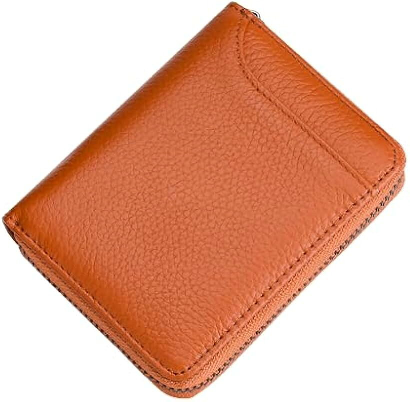 バリエーションコード : 2bjvl6chir商品コード2bjvl2vs9k商品名ミニ財布 コインケース ボックス型 コンパクト ファスナー オレンジブランドk2letterカラーオレンジ表面は牛革使用で6色、ファスナーで出し入れし易く、カード、小銭入れ、お札などきれいに入ります。※ 他ネットショップでも併売しているため、ご注文後に在庫切れとなる場合があります。予めご了承ください。※ 品薄または希少等の理由により、参考価格よりも高い価格で販売されている場合があります。ご注文の際には必ず販売価格をご確認ください。※ 沖縄県、離島または一部地域の場合、別途送料の負担をお願いする場合があります。予めご了承ください。※ お使いのモニタにより写真の色が実際の商品の色と異なる場合や、イメージに差異が生じることがあります。予めご了承ください。※ 商品の詳細（カラー・数量・サイズ 等）については、ページ内の商品説明をご確認のうえ、ご注文ください。※ モバイル版・スマホ版ページでは、お使いの端末によっては一部の情報が表示されないことがあります。すべての記載情報をご確認するには、PC版ページをご覧ください。サイズ：9cmx12cmx2cm重量：120g素材：牛本革構造：内外ポケット、スキミング防止