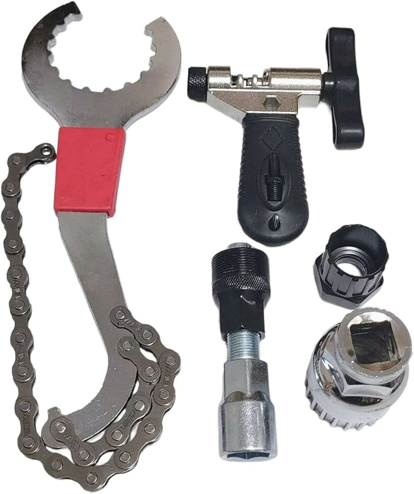 バリエーションコード : 2b9hphjpqp商品コード2b9hgs4rrj商品名自転車用 工具セット マルチ ツール 六角レンチ 工具 修理キット チェーンカッター ボトムブラケット スプロケット 5点 セット タイプBブランドFUKUMIDOv「セット内容」自転車修理、メンテナンス工具セット。炭素鋼製、ニッケルメッキ表面処理により耐久性に優れます。初心者用工具セット。自転車修理キットでメンテナンス可能です。v「全てのライダー必携。多機能自転車工具セット」 この一式で、自転車のメンテナンスがこれまでになく簡単に。マルチツールには六角レンチ、チェーンカッター、スプロケットリムーバーなど、自転車修理に必要な工具が全て揃っています。クロスバイクからロードバイク、マウンテンバイクまで、あらゆるタイプに対応。突然のトラブルもこれ一つで解決です。＊バリエーションのセットを確認の上お買い求めください。v「コンパクトながら高機能。携帯型自転車修理キット」 携帯に便利な折りたたみ式マルチツールを中心に、自転車のトラブルに対応する工具セット。BMXやMTB、折りたたみ自転車にも最適です。重さを感じさせないコンパクトさで、どこへでも持ち運び可能です。v「自転車愛好家のための工具セット」 このセット一つで、自転車のメンテナンス。ボトムブラケットやペダルレンチ、スポークレンチなど、専門的な修理も自宅で簡単に。サイクリング中に生じるあらゆる問題に対応します。耐久性に優れた高品質な工具で、長期間の使用にも耐えるセットです。v「初心者から上級者まで、全てのサイクリストをサポート」 初心者からプロのメカニックまで、全てのサイクリストに最適なマルチツールセット。六角レンチやチェーンカッターなどの基本工具から、スプロケットリムーバーやBBツールまで、幅広い修理に対応。自転車工具セットを使えば、自分の自転車をメンテナンスできます。自転車と共にサイクリングをお楽しみください。※ 他ネットショップでも併売しているため、ご注文後に在庫切れとなる場合があります。予めご了承ください。※ 品薄または希少等の理由により、参考価格よりも高い価格で販売されている場合があります。ご注文の際には必ず販売価格をご確認ください。※ 沖縄県、離島または一部地域の場合、別途送料の負担をお願いする場合があります。予めご了承ください。※ お使いのモニタにより写真の色が実際の商品の色と異なる場合や、イメージに差異が生じることがあります。予めご了承ください。※ 商品の詳細（カラー・数量・サイズ 等）については、ページ内の商品説明をご確認のうえ、ご注文ください。※ モバイル版・スマホ版ページでは、お使いの端末によっては一部の情報が表示されないことがあります。すべての記載情報をご確認するには、PC版ページをご覧ください。