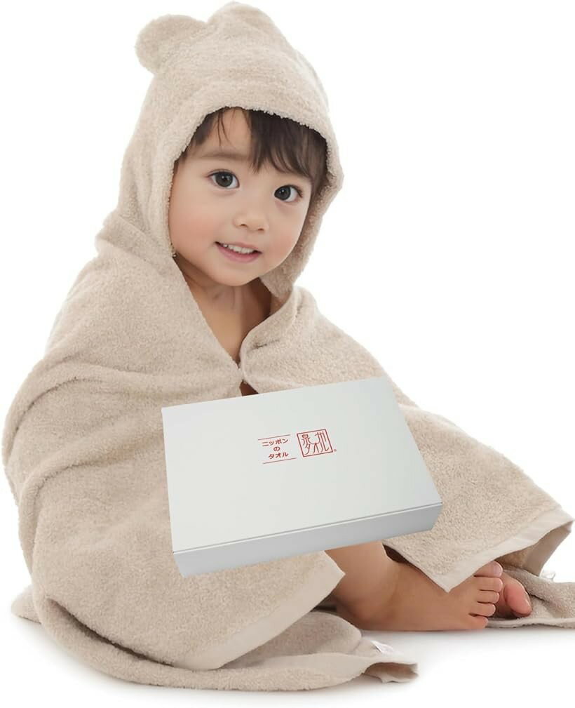 バリエーションコード : 2b96uro28g商品コード2b95248ljw商品名泉州タオル 出産祝い ベビーバスローブ フード付きバスタオル バスポンチョ おくるみ プールタオル 高級ブランドタオル 日本製 子供 赤ちゃん 男の子 女の子 クマ耳ベージュブランドBE-SANカラークマ耳ベーシュサイズ等Free Size「成長してもずっと使える」0歳：おくるみ、1歳～：お風呂あがりの湯冷め防止に、3歳～：プールタオル、とお子さんも成長に合わせて長く使用でき、サイズは他のタオルと一緒なので保管しやすく、洗濯時の乾きやすさと「ふわふわ」を両方兼ね備えた生地の厚さになっています「高級ブランドタオル」泉州タオルは日本のタオル産業発祥の地である大阪泉州地域で約130年の歴史があり、特徴としては「吸水性」「安全清潔」「ふわふわな肌触り」の3つがあげられ、赤ちゃんや肌の弱い方も安心してお使いいただけるのも魅力です「安心安全の品質」タオル生地を無蛍光色で染めている等、お子様にも安心してご使用いただけます「プレゼント用に」とてもかわいいクマ耳またはうさ耳付きで、出産祝い・誕生日プレゼント等にお勧めです※ 他ネットショップでも併売しているため、ご注文後に在庫切れとなる場合があります。予めご了承ください。※ 品薄または希少等の理由により、参考価格よりも高い価格で販売されている場合があります。ご注文の際には必ず販売価格をご確認ください。※ 沖縄県、離島または一部地域の場合、別途送料の負担をお願いする場合があります。予めご了承ください。※ お使いのモニタにより写真の色が実際の商品の色と異なる場合や、イメージに差異が生じることがあります。予めご了承ください。※ 商品の詳細（カラー・数量・サイズ 等）については、ページ内の商品説明をご確認のうえ、ご注文ください。※ モバイル版・スマホ版ページでは、お使いの端末によっては一部の情報が表示されないことがあります。すべての記載情報をご確認するには、PC版ページをご覧ください。