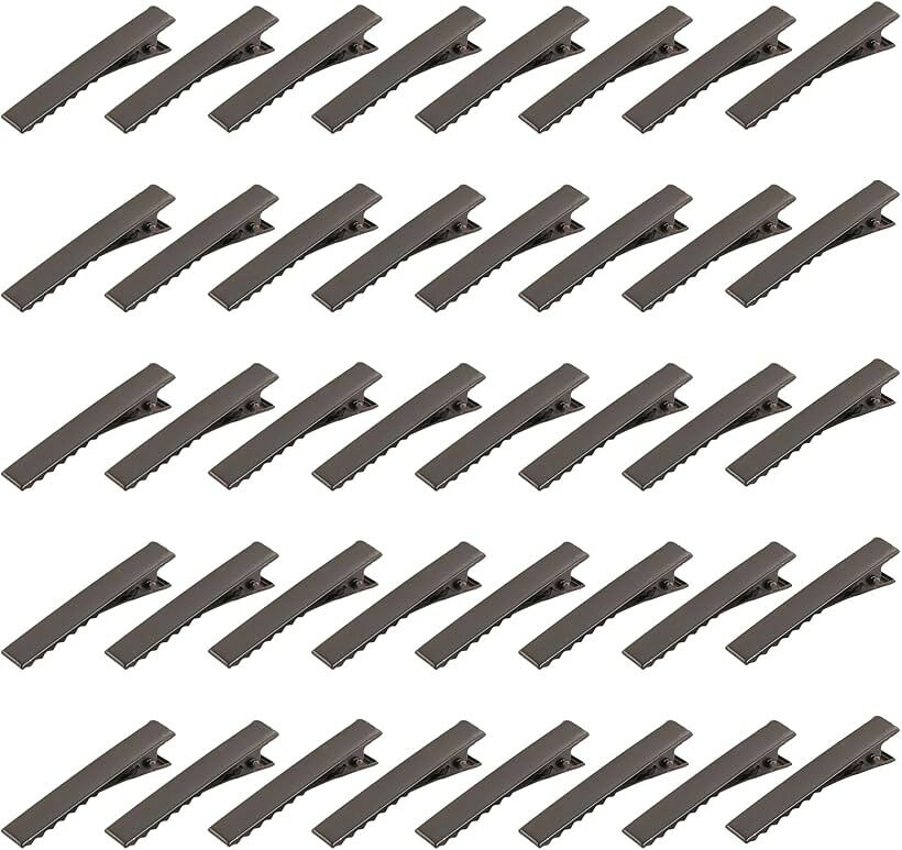 バリエーションコード : 2b93tk48u1商品コード2b93trdc50商品名ヘアクリップ 約40個入り ヘアピン 髪留め 金具 ヘアアクセサリー パーツ DIY ホビー 業務用 ブラック 4.5cmブランドENN LLCカラーブラックサイズ等4.5cmギザギザの歯が髪をしっかりと固定し、滑り落ちる心配がありません。耐久性があり、長時間の使用でも形状を保ちます。業務用としても最適です。DIYやホビーに最適なアイテムで、簡単に美しいヘアアクセサリーを手作りできます。「仕様」サイズ：W3.2cmxH0.6cm | W4cmxH0.7cm | W4.5cmxH0.7cm ／ 材質：合金 ／ 入数：約40個 ／ カラー：ブラック | シルバー | ゴールド ＊モニターの環境により、色の見え方に若干差が生じる場合がございます。ENN LLCは、オリジナルパッケージにてお送りします。※ 他ネットショップでも併売しているため、ご注文後に在庫切れとなる場合があります。予めご了承ください。※ 品薄または希少等の理由により、参考価格よりも高い価格で販売されている場合があります。ご注文の際には必ず販売価格をご確認ください。※ 沖縄県、離島または一部地域の場合、別途送料の負担をお願いする場合があります。予めご了承ください。※ お使いのモニタにより写真の色が実際の商品の色と異なる場合や、イメージに差異が生じることがあります。予めご了承ください。※ 商品の詳細（カラー・数量・サイズ 等）については、ページ内の商品説明をご確認のうえ、ご注文ください。※ モバイル版・スマホ版ページでは、お使いの端末によっては一部の情報が表示されないことがあります。すべての記載情報をご確認するには、PC版ページをご覧ください。おすすめ特集 今すぐチェック！ 注目商品！ ENN LLC シザーケース 透明クリア 7丁収納 軽量 肩掛け腰掛け可能 美容師トリマー向け (レッド) 注目商品！ ENN LLC ガラス瓶 遮光瓶 6個セット (20g) 注目商品！ ENN LLC ヘアクリップ 約40個入り ヘアピン 髪留め 金具 ヘアアクセサリー パーツ DIY ホビー 業務用 (ゴールド, 4.5cm) 注目商品！ ENN LLC 耐熱シリコンマット ヘアアイロン用ケース