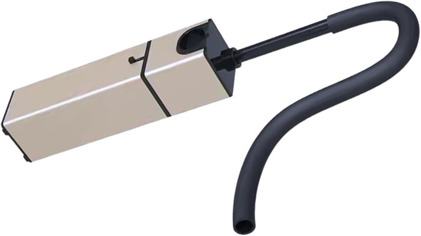 バリエーションコード : 2b9cqfp9x8商品コード2b9ccqcnp1商品名燻製器 フードスモーカー スモーキングガン 食用燻製器 ポータブル 燻製機 シンプルブランドAerollカラーシンプル「従来製品よりパワーアップ」「煙の量を調整したい」、「もう少し燻製時間を長くしたい」「煙の量が多すぎる」など様々なサポーター様からのフィードバックをいただき、今回の製品では「強」と「弱」の2段階の調整が可能に。じっくり燻製を楽しみたい方は「弱」、短時間でしっかり香り付けをしたい方は「強」で燻製を楽しんでいただくことができます。また、食材によっても煙の量を調整いただくことができるので料理のレパートリーが広がります。「たった20秒でこの煙の量。」ナッツや枝豆、鴨肉のローストなど様々な食材を燻製することができます。また、普段のウイスキーやカクテルにも香りをつけることができ、いつもの1杯をグレードアップ。燻製料理はハードルが高い、、そんなことはありません。コンパクトなのに家庭用では十分すぎるくらいの煙の量で本格燻製を楽しみいただけます。本格的な燻製器で作る燻製ももいいですが、少しの時間で気軽に燻製を楽しみたい。そんなあなたにおすすめです。「最近流行りのキャンプでも活躍。」手のひらサイズなので荷物になりづらく、小型で携帯性抜群。ちょっと燻製を楽しみたいと思ったらすぐに燻製を楽しむことができます。また、お酒の燻製OK。ウイスキーなどに煙をかけるといつもより味わい深いウイスキーに。様々な燻製チップがあるのであなただけのオリジナルウイスキーも作れてお酒をより一層楽しんでいただけます。「商品仕様」スペック（本体）素材：アルミニウム/重量: 300g/カラー：ブラック/シルバー/サイズ：15cmx5cmx5cm/駆動：単三電池x2本(＊別売り)「ご注意」＊取扱説明書はついておりません。ご了承ください。この小型燻製器があれば、どこでもサッとスモーキーな燻製料理を楽しめます。家庭で燻製なんて、、そんなことはありません。さあ、あなたも小型燻製器で”素晴らしい燻製ライフ”を手に入れよう。※ 他ネットショップでも併売しているため、ご注文後に在庫切れとなる場合があります。予めご了承ください。※ 品薄または希少等の理由により、参考価格よりも高い価格で販売されている場合があります。ご注文の際には必ず販売価格をご確認ください。※ 沖縄県、離島または一部地域の場合、別途送料の負担をお願いする場合があります。予めご了承ください。※ お使いのモニタにより写真の色が実際の商品の色と異なる場合や、イメージに差異が生じることがあります。予めご了承ください。※ 商品の詳細（カラー・数量・サイズ 等）については、ページ内の商品説明をご確認のうえ、ご注文ください。※ モバイル版・スマホ版ページでは、お使いの端末によっては一部の情報が表示されないことがあります。すべての記載情報をご確認するには、PC版ページをご覧ください。