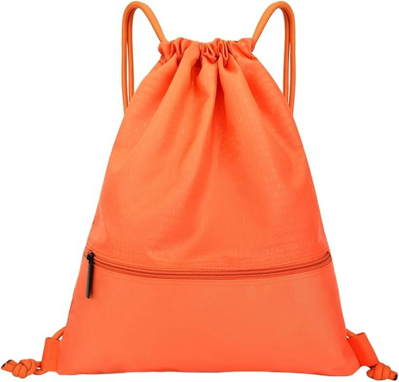 バリエーションコード : 2buijh3dv8商品コード2bui2pjkkx商品名防水バッグ リュック型 汎用性 ジム プール シューズ入れ 外ポケット付き 老若男女ブランドRECOLOSSカラーオレンジプール・海水浴・川遊びなどに気軽に持ち運べる防水性の高いスポーツバッグです。両肩で背負うリュック型のため常に両手を空けた状態でお過ごしいただけます。老若男女問わずお使いいただけるようシンプルなデザインでご用意致しました。防水性だけでなく通気性や速乾性にも優れており、表面が濡れても中まで染み込みにくく短時間で乾きます。未使用時はコンパクトに折り畳めるため、買い物時のエコバッグや旅行時の街歩きバッグとしても便利です。バッグの外側には大きなファスナータイプのポケットを完備しており、頻繁に取り出すスマホやタオルの収納にお勧め。内側には紛失しがちな鍵やリップなどの小物を入れておけるミニポケットも付いています。「セット内容」防水スポーツバッグx1点　「サイズ(約)」50cmx42cm　＊平置き寸法です。「カラー」オレンジ・グリーン・ブルー・ネイビー・グレー・ブラック　＊お好きなカラーをお選びいただけます。「材質」ポリエステル＊ (RECOLOSS ) のオリジナル商品です。※ 他ネットショップでも併売しているため、ご注文後に在庫切れとなる場合があります。予めご了承ください。※ 品薄または希少等の理由により、参考価格よりも高い価格で販売されている場合があります。ご注文の際には必ず販売価格をご確認ください。※ 沖縄県、離島または一部地域の場合、別途送料の負担をお願いする場合があります。予めご了承ください。※ お使いのモニタにより写真の色が実際の商品の色と異なる場合や、イメージに差異が生じることがあります。予めご了承ください。※ 商品の詳細（カラー・数量・サイズ 等）については、ページ内の商品説明をご確認のうえ、ご注文ください。※ モバイル版・スマホ版ページでは、お使いの端末によっては一部の情報が表示されないことがあります。すべての記載情報をご確認するには、PC版ページをご覧ください。