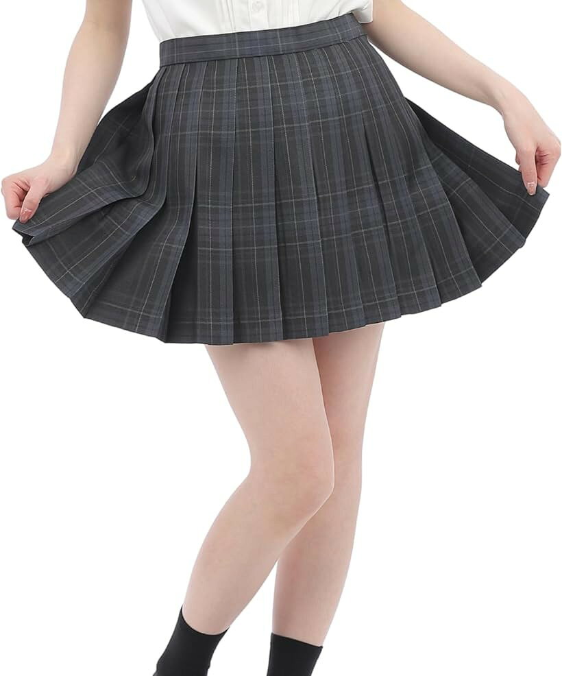 バリエーションコード : 2buifc1k5j商品コード2buih0yff5商品名スクールスカート チェック ミニ 36cm プリーツスカート 制服 学生 女子校生 e495ブランドEizaカラーカーボングレイサイズ等M女子高生の定番、チェック柄プリーツスカートです。折り目正しいプリーツラインとカラフルな格子柄が人気です。スカート丈は36cm。絶妙なバランスで可愛く見せる長さです。（モデルの女性は身長150cmですので画像をご確認下さい。）放課後や外出時等、必要であれば折り曲げれば短くする事が出来ますね。ポケットもついており、ウエストはアジャスター付きでサイズ調整が可能です。厚手のポリエステル素材で長年お使い頂けますので制服の予備、気分を変えてコーディネート用にもお使い頂けます。又、卒業後に高校時代の気分を楽しむ方にもお勧めです。実用的かつカラフルなデザインも綺麗です。制服コーデはスクールセーターやネクタイ等で楽しめますが特に夏の時期はトップが半袖シャツとネクタイの小物等で限られてくるのでボトムス（スクールスカート）の柄を変えることでお洒落の幅が広がります。卒業後もカジュアルな着こなしや制服ディズニーやコスプレ、イベント等にもお使い頂けますよ。サイズ：S、M、L、XL / S：総丈 36cm ウエスト 59～64cm / M：総丈 36cm ウエスト 62～67cm / L：総丈 36cm ウエスト 66～71cm / XL：総丈 36cm ウエスト 70～75cm サイドポケットあり。ウエストはアジェスター調整可能。内側にファスナーあり。プリーツを保つためにスカートに横糸が入っておりますのでハサミで切って抜いてください。長持ちさせる為に・洗濯：手洗い推奨 ・乾燥方法：日陰でつり干し（乾燥機は不可） ・アイロン：テカリ防止の為あて布をして中温度にて。※ 他ネットショップでも併売しているため、ご注文後に在庫切れとなる場合があります。予めご了承ください。※ 品薄または希少等の理由により、参考価格よりも高い価格で販売されている場合があります。ご注文の際には必ず販売価格をご確認ください。※ 沖縄県、離島または一部地域の場合、別途送料の負担をお願いする場合があります。予めご了承ください。※ お使いのモニタにより写真の色が実際の商品の色と異なる場合や、イメージに差異が生じることがあります。予めご了承ください。※ 商品の詳細（カラー・数量・サイズ 等）については、ページ内の商品説明をご確認のうえ、ご注文ください。※ モバイル版・スマホ版ページでは、お使いの端末によっては一部の情報が表示されないことがあります。すべての記載情報をご確認するには、PC版ページをご覧ください。