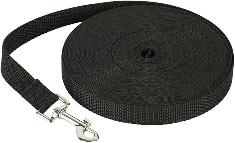 バリエーションコード : 2buf565hxc商品コード2bu43vtiwo商品名犬用ロングリード アウトドアやドッグランに最適 散歩 トレーニング 犬用リード 小型犬 中型犬 大型犬 長い 絡まない 犬しつけ用 訓練ブランドgrooblueカラーブラックサイズ等15m愛犬とのお出かけがもっと自由に、もっと楽しくなる「ロングリード」。丈夫なナイロン素材を使用し、引っ張りにも強く、絡まりにくい構造で快適な使い心地を実現しました。広い公園やドッグラン、アウトドアシーンでも大活躍。小型犬から大型犬まで対応しており、どんな愛犬にもぴったりです。開放感あふれる距離で、愛犬の笑顔をもっと引き出しませんか？愛犬に思いきり走らせてあげたい方へ。このロングリードが、自然の中でのびのびと遊ぶ時間を叶えます。絡まりにくく扱いやすい設計で、アウトドアやドッグランに最適。高耐久のナイロン素材を使用し、力強い引っ張りにも安心。小型犬から大型犬まで幅広く対応し、飼い主さまにも扱いやすい仕様です。安全性と自由の両立で、愛犬との絆を深めてください。短いリードでは満足できない、そんな元気いっぱいのワンちゃんに。解放感を提供する犬用ロングリードです。耐久性に優れたナイロン素材を採用し、アウトドアやドッグランでも安心して使用可能。絡まりにくい構造で快適な使用感を実現。小型犬・中型犬・大型犬まで幅広く対応。愛犬の運動不足解消やストレス発散に最適なアイテムです。思いっきり走りたいワンちゃんに贈る、ロングリード。ナイロン製の強靭な設計は、引っ張りにも強く、どんな環境でも安心してご使用いただけます。ドッグランやキャンプ、公園での運動に最適で、ワンちゃんの自由な動きを妨げません。絡まりにくい設計で、飼い主さまの負担も軽減。小型犬から大型犬まで幅広くご利用いただけます。※ 他ネットショップでも併売しているため、ご注文後に在庫切れとなる場合があります。予めご了承ください。※ 品薄または希少等の理由により、参考価格よりも高い価格で販売されている場合があります。ご注文の際には必ず販売価格をご確認ください。※ 沖縄県、離島または一部地域の場合、別途送料の負担をお願いする場合があります。予めご了承ください。※ お使いのモニタにより写真の色が実際の商品の色と異なる場合や、イメージに差異が生じることがあります。予めご了承ください。※ 商品の詳細（カラー・数量・サイズ 等）については、ページ内の商品説明をご確認のうえ、ご注文ください。※ モバイル版・スマホ版ページでは、お使いの端末によっては一部の情報が表示されないことがあります。すべての記載情報をご確認するには、PC版ページをご覧ください。