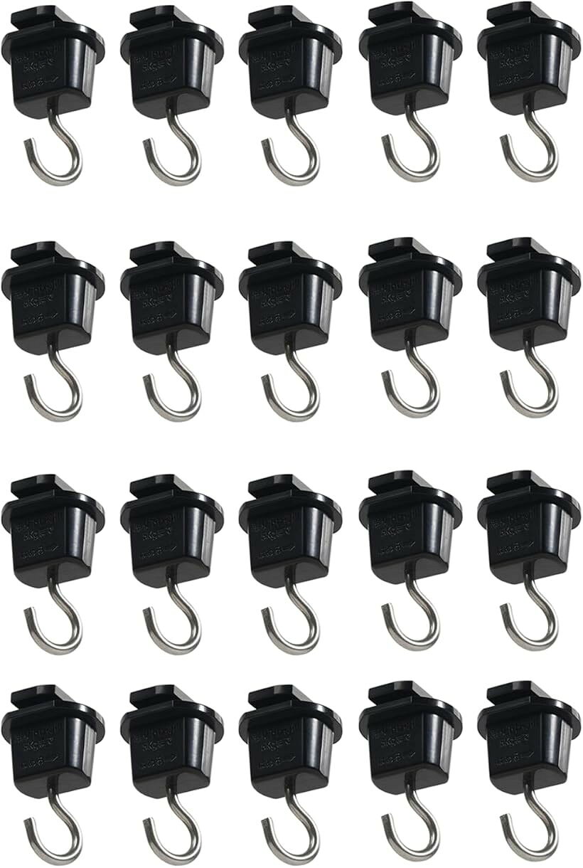 バリエーションコード : 2bukkjyw5l商品コード2bukr106o1商品名ダクトレール用吊りフック ライティングレール用 吊り下げフック 照明器具配線 ショップライン 20個セットブランドAbishionカラー黒いサイズ等20個1、ダクトレールにはめて半回転させるだけなのでとても簡単に設置できます。2、ライティングレールからディスプレイやPOPなどを吊り下げるときに使用します。3、材質： ABS、軟鋼線材 耐荷重：5kgまで サイズ：奥行：28mm/幅：24mm/高さ：47mm 色：黒い 重量：12g。4、電気工事要らずの簡易取付式ライティングレールです。簡単取付 工事不要。5、パイプレールに観葉植物をぶら下げ、緑色を飾る。※ 他ネットショップでも併売しているため、ご注文後に在庫切れとなる場合があります。予めご了承ください。※ 品薄または希少等の理由により、参考価格よりも高い価格で販売されている場合があります。ご注文の際には必ず販売価格をご確認ください。※ 沖縄県、離島または一部地域の場合、別途送料の負担をお願いする場合があります。予めご了承ください。※ お使いのモニタにより写真の色が実際の商品の色と異なる場合や、イメージに差異が生じることがあります。予めご了承ください。※ 商品の詳細（カラー・数量・サイズ 等）については、ページ内の商品説明をご確認のうえ、ご注文ください。※ モバイル版・スマホ版ページでは、お使いの端末によっては一部の情報が表示されないことがあります。すべての記載情報をご確認するには、PC版ページをご覧ください。ダクトレールにはめて半回転させるだけなのでとても簡単に設置できます。ライティングレールからディスプレイやPOPなどを吊り下げるときに使用します。