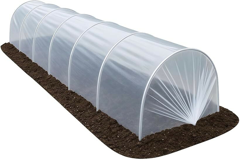バリエーションコード : 2busu3r33i商品コード2busu31h58商品名トンネルセット 約300x45x45cm 家庭菜園用 防寒 保温 防霜 遮光 防虫 ビニール トンネル 栽培カバー 簡単設置ブランドNowaLaboカラー透明PEフィルム仕様「透明PEフィルムタイプ」 厚み約0.08mmの透明フィルムを使用したトンネルタイプ。太陽光をしっかり通して内部を暖め、冷え込みや霜、風、雨から作物を守ります。柔軟で破れにくい素材なので、繰り返し使用可能。冬～春先の育苗や、トマト・きゅうり・ナスなど果菜類の初期生育に最適です。日中は太陽熱を集め、夜は保温効果を発揮するため、寒い季節の発芽促進にも効果的。シーズンを通して使えるタイプです。「黒メッシュタイプ」 通気性に優れた黒色メッシュ素材。直射日光をやわらげ、内部の温度上昇を防ぎます。高温や強い日差しによる葉焼けを防止し、夏場の野菜栽培にぴったり。通気構造で湿気がこもらず、カビや病気の発生を抑えます。さらに、虫や鳥の侵入を防ぐ効果もあり、自然な通風と遮光を両立。軽量で扱いやすく、夏の遮光トンネルや苗の養生カバーとして最適です。「不織布タイプ」 厚手の不織布を使用した保温・防霜タイプ。繊維が密に重なり合い、冷気を遮断しながら内部の熱を逃がしにくい構造。冬の防寒や春先の霜よけに効果的です。水をほとんど通さず、雨や風、霜を防ぎながら夜間の冷え込みをやわらげます。特に小松菜・ほうれん草・レタスなどの葉物栽培や、寒冷地での育苗におすすめ。柔らかく扱いやすい素材で、家庭菜園でも使いやすいタイプです。「白メッシュタイプ」 白いメッシュ素材で、光をやさしく拡散しながら通気性も確保。直射日光を抑えつつ光合成を助け、葉焼けを防止します。風通しが良く、湿気がこもりにくいため、病害の発生を防ぎます。さらに、白色の反射効果で害虫の飛来を減らし、防虫対策としても効果的。冬～春の葉物野菜やハーブ類の育成にぴったり。軽くて扱いやすく、設置・収納も簡単です。「ダークグリーン遮光ネットタイプ」 厚手のグリーン遮光ネットで、日差しを約70～80％カット。強い日射や熱気から作物をやさしく守ります。風通しが良く蒸れにくいため、夏の高温期でも安定した環境を維持。軽い雨なら表面で弾き、本降りではやわらかく通す構造で、葉や茎へのダメージも軽減します。乾燥防止や強風対策にも有効で、夏場の遮光トンネルやシェード用としても活躍。丈夫で長く使える高耐久タイプです。※ 他ネットショップでも併売しているため、ご注文後に在庫切れとなる場合があります。予めご了承ください。※ 品薄または希少等の理由により、参考価格よりも高い価格で販売されている場合があります。ご注文の際には必ず販売価格をご確認ください。※ 沖縄県、離島または一部地域の場合、別途送料の負担をお願いする場合があります。予めご了承ください。※ お使いのモニタにより写真の色が実際の商品の色と異なる場合や、イメージに差異が生じることがあります。予めご了承ください。※ 商品の詳細（カラー・数量・サイズ 等）については、ページ内の商品説明をご確認のうえ、ご注文ください。※ モバイル版・スマホ版ページでは、お使いの端末によっては一部の情報が表示されないことがあります。すべての記載情報をご確認するには、PC版ページをご覧ください。