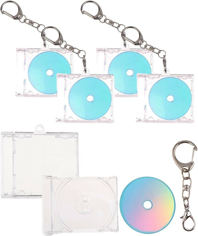 バリエーションコード : 2bul8k4k54商品コード2bul8rvyg2商品名ミニCDキーホルダー CDケース 自作キット 手作り アクリル 推し活グッズ ストラップブランドS.fields.incカラー5個セットあなただけの特別なキーホルダーを作成できる、ミニCDキーホルダーの自作キットです。用途に合わせて選べる「5個セット」と、お友達とシェアするのにもぴったりな「10個セット」をご用意しました。大好きなアーティスト、アイドル、アニメキャラクターの写真や、ご自身で描いたイラストなどを、手のひらサイズの可愛らしいCDケースに閉じ込めてみませんか。組み立てはとても簡単。付属のミニCDディスクにお好みのシールを貼ったり、ケースのサイズに合わせてカットした写真やイラストを挟んだりするだけで、世界に一つだけのオリジナルグッズが完成します。透明度の高いアクリル製なので、中に入れた写真や絵などが鮮明に映え、付属のミニCDディスクは本格的な光彩レーザー仕様となっております。また、バックル付きなので、キーホルダーとして、バッグやポーチ、鍵などに付けていつでもどこでも「推し」と一緒にお出かけできます。「サイズ」ケース本体：約5.3x4.5x0.8cm ディスク直径：約4cm 「材質」アクリル 「セット内容」空CDケース、バックル、光彩ディスク それぞれ5個、10個セット※ 他ネットショップでも併売しているため、ご注文後に在庫切れとなる場合があります。予めご了承ください。※ 品薄または希少等の理由により、参考価格よりも高い価格で販売されている場合があります。ご注文の際には必ず販売価格をご確認ください。※ 沖縄県、離島または一部地域の場合、別途送料の負担をお願いする場合があります。予めご了承ください。※ お使いのモニタにより写真の色が実際の商品の色と異なる場合や、イメージに差異が生じることがあります。予めご了承ください。※ 商品の詳細（カラー・数量・サイズ 等）については、ページ内の商品説明をご確認のうえ、ご注文ください。※ モバイル版・スマホ版ページでは、お使いの端末によっては一部の情報が表示されないことがあります。すべての記載情報をご確認するには、PC版ページをご覧ください。