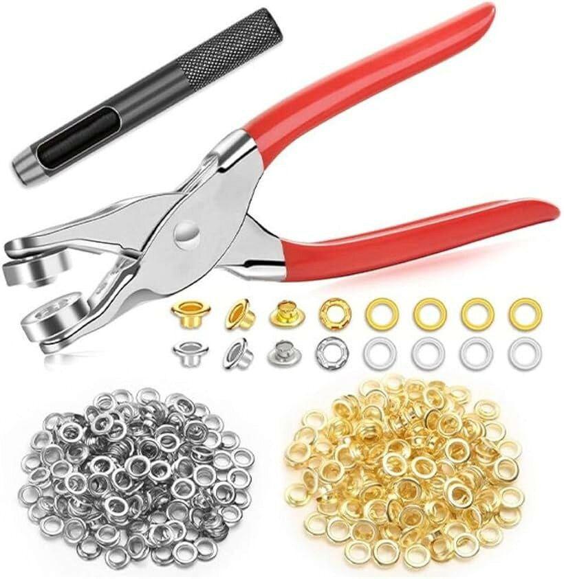 商品コード2br5o5ldpt商品名ハトメパンチ 12mm ハトメ打ちセット 初心者向け レザー 布用 DIY対応 金50組 銀100組 150セットブランドSolvantaカラー銀「高品質素材」錆びにくい鉄素材を使用し、耐久性と補強力に優れています。屋内外問わず安心して使えます。12mmサイズは多用途に対応します。「初心者でも簡単操作」ハトメパンチと穴あけポンチのセットで、初心者でも迷わず使用可能です。直感的に扱える設計です。布・革・ビニールなど多様な素材に対応し、レザークラフトや手芸、アウトドア用品の修理にも最適です。「たっぷり使える150セット」金50組・銀100組の計150セット入りで、大量使用にも対応します。DIYや業務用でも活躍します。「商品スペック」サイズ：外径21 x 高さ6mm（内径12mm）、素材：鉄（高品質で錆びにくい）。※ 他ネットショップでも併売しているため、ご注文後に在庫切れとなる場合があります。予めご了承ください。※ 品薄または希少等の理由により、参考価格よりも高い価格で販売されている場合があります。ご注文の際には必ず販売価格をご確認ください。※ 沖縄県、離島または一部地域の場合、別途送料の負担をお願いする場合があります。予めご了承ください。※ お使いのモニタにより写真の色が実際の商品の色と異なる場合や、イメージに差異が生じることがあります。予めご了承ください。※ 商品の詳細（カラー・数量・サイズ 等）については、ページ内の商品説明をご確認のうえ、ご注文ください。※ モバイル版・スマホ版ページでは、お使いの端末によっては一部の情報が表示されないことがあります。すべての記載情報をご確認するには、PC版ページをご覧ください。