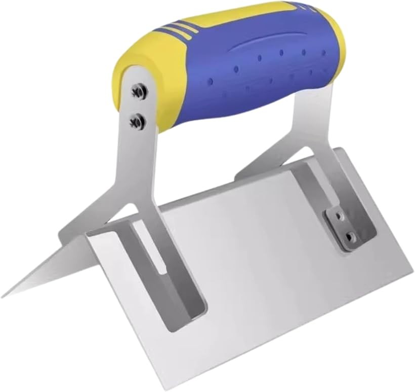 バリエーションコード : 2bk55ft3kh商品コード2bk55focgl商品名左官コテ 乾式壁コーナーこて 左官ツール セメントコテ ゴムハンドル スタッコセメント コンクリートレンガ積みコーナー仕上げ作業用 DIYブランドNASSIAカラーイエロー外部サイズ等150mm (外角タイプ)「精密な仕上がり」この左官コテは、乾式壁やコンクリートのコーナー仕上げに最適です。150mmのサイズで、細部までしっかりと作業ができ、プロフェッショナルな仕上がりを実現します。DIY初心者でも簡単に美しい仕上げが可能です。「快適な使用感」ゴムハンドルが手にしっかりとフィットし、長時間の作業でも疲れにくい設計です。滑りにくい素材を使用しているため、安定した作業が可能で、効率的に作業を進めることができます。「多用途対応」この左官コテは、セメント、スタッコ、コンクリート、レンガ積みなど、さまざまな素材に対応しています。これ一つで多様なプロジェクトに対応できるため、ツールを揃える手間が省けます。「耐久性の高さ」高品質な素材を使用しており、長期間の使用にも耐える頑丈な設計です。頻繁に使用するプロの方にも安心してお使いいただけます。「簡単なメンテナンス」使用後の手入れも簡単で、長く清潔に保つことができます。手間をかけずに次の作業にすぐに取りかかれるため、時間を有効に活用できます。＊注意ください＊ ・写真の写り方により、実際の商品と異なって見える場合がございます。・サイズにつきましては若干の誤差が生じる場合がございます。・生産時期により、商品のデザインが若干異なる場合がございます。上記予めご了承の上お買い求めくださいませ。※ 他ネットショップでも併売しているため、ご注文後に在庫切れとなる場合があります。予めご了承ください。※ 品薄または希少等の理由により、参考価格よりも高い価格で販売されている場合があります。ご注文の際には必ず販売価格をご確認ください。※ 沖縄県、離島または一部地域の場合、別途送料の負担をお願いする場合があります。予めご了承ください。※ お使いのモニタにより写真の色が実際の商品の色と異なる場合や、イメージに差異が生じることがあります。予めご了承ください。※ 商品の詳細（カラー・数量・サイズ 等）については、ページ内の商品説明をご確認のうえ、ご注文ください。※ モバイル版・スマホ版ページでは、お使いの端末によっては一部の情報が表示されないことがあります。すべての記載情報をご確認するには、PC版ページをご覧ください。