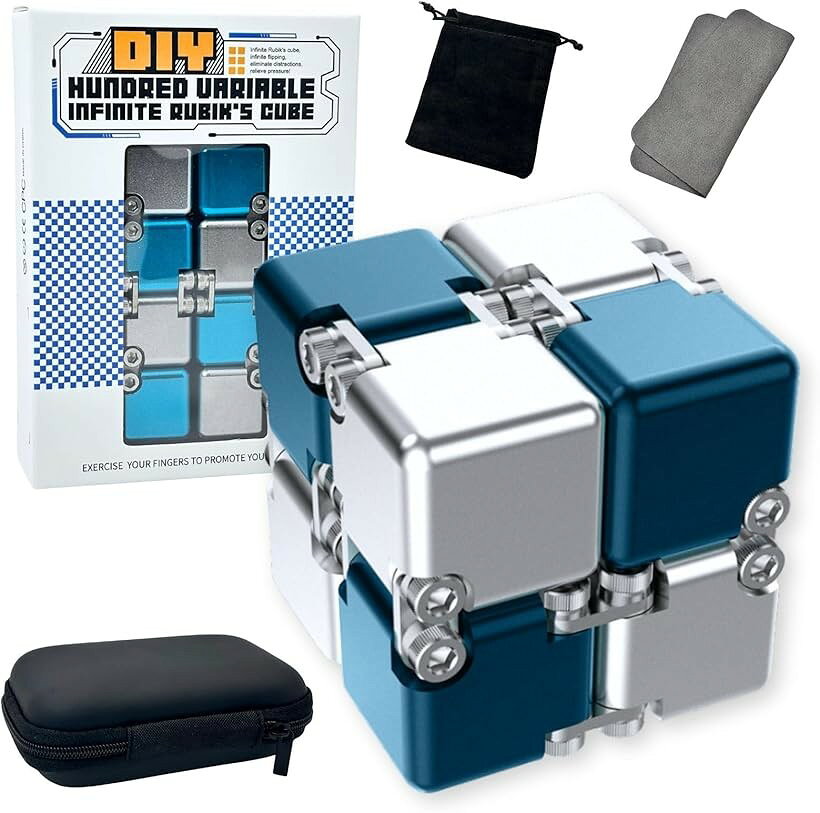バリエーションコード : 2br0occ6l0商品コード2br0ounwu6商品名インフィニティキューブ フィジェットトイ フィジェットキューブ 手遊び 大人 キューブ おもちゃブランドMARUHADOカラーブルー＆シルバー「上質なアルミ合金製」金属特有の重量感と、指紋がつきにくいマットな表面加工がされたアルミ合金製のインフィニティキューブです。プラスチック製の同製品と比べてしっかりとした重厚感があります。耐久性が高いので、長く愛用できるガジェットとして自分用はもちろん、贈り物、誕生日祝いのプレゼントにも最適です。「静音でスムーズな回転」高品質なジョイントを採用しており、オイル不要で滑らかに回転し続けるフィジェットキューブです。カチャカチャという操作音とともに、8つの立方体を自由に操る感覚は、病みつきになる心地よさがあります。仕事中の片手での「ながら操作」、ゲームのロード中、動画視聴中など、小さな空き時間を快適に過ごさせてくれるフィジェットトイです。単純な反復動作が脳を適度に刺激し、仕事や勉強中の集中力を維持するサポートをします。リフレッシュが必要な瞬間のリラクゼーションツールとして、日々の生産性を高めるライフハックに繋がります。「充実の付属品と健康習慣」保護用のハードケースに加え、メンテナンス工具や図解説明書を同梱しました。常にベストな状態で使い続けられるため、手指を動かすトレーニングやスマホ疲れのストレッチにも最適です。コンパクトなサイズ感でバッグやポケットに収まりやすく、移動中やゲームの待機時間などのわずかなスキマ時間を、心安らぐ上質なリラックスタイムや脳トレの時間へと変えてくれます。「商品内容」本体x1、ハードケースx1、収納袋x1、クリーニングクロスx1、メンテナンス工具x1、図解説明書x1 「材質」アルミ合金 「サイズ」1辺約2cmの立方体x8連結、展開時：約8cmx4cmx2cm 「重量」約180g 「注意点」＊対象年齢6歳以上 ＊ご覧になっている画面設定によっては実物と色味が異なって見える場合がございます。※ 他ネットショップでも併売しているため、ご注文後に在庫切れとなる場合があります。予めご了承ください。※ 品薄または希少等の理由により、参考価格よりも高い価格で販売されている場合があります。ご注文の際には必ず販売価格をご確認ください。※ 沖縄県、離島または一部地域の場合、別途送料の負担をお願いする場合があります。予めご了承ください。※ お使いのモニタにより写真の色が実際の商品の色と異なる場合や、イメージに差異が生じることがあります。予めご了承ください。※ 商品の詳細（カラー・数量・サイズ 等）については、ページ内の商品説明をご確認のうえ、ご注文ください。※ モバイル版・スマホ版ページでは、お使いの端末によっては一部の情報が表示されないことがあります。すべての記載情報をご確認するには、PC版ページをご覧ください。