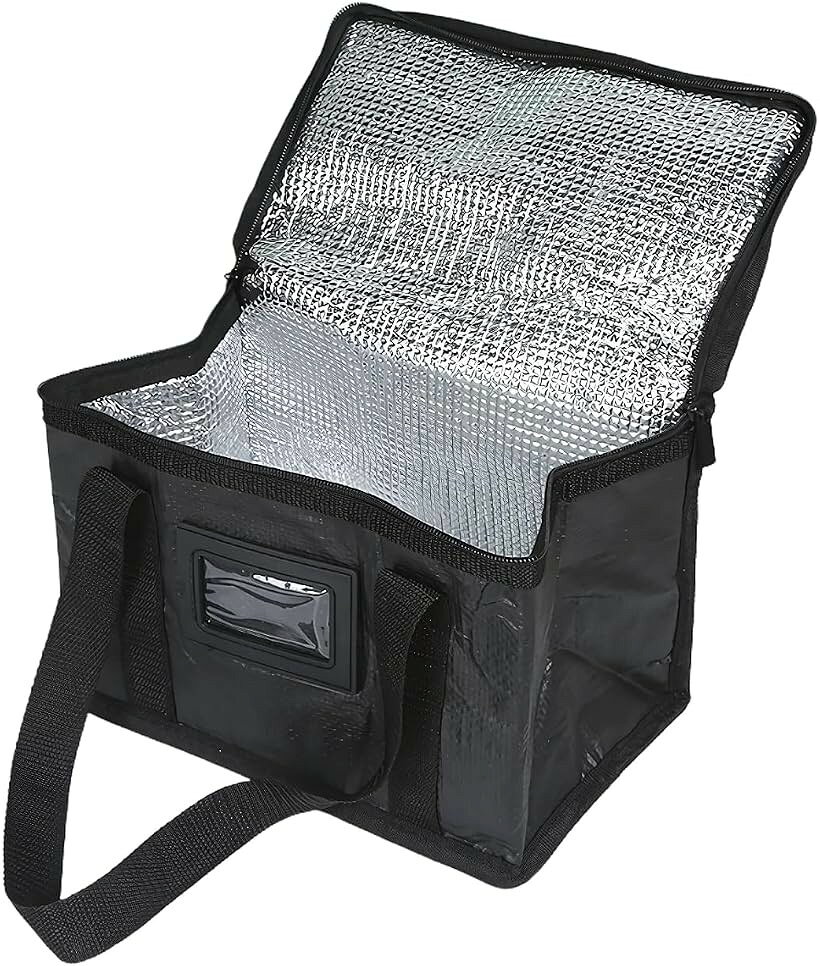 バリエーションコード : 2bu9cg3xyr商品コード2bu9qkdyik商品名クーラーボックス 保冷バッグ 折り畳み 保温 ソフト エコバッグ 軽量 大型大容量 買い物 アウトドア 業務用 撥水ブランドandofferカラーブラックサイズ等10L「保温保冷に対応」内側には三層断熱生地の設計。保温保冷に対応した断熱＆防水効果のあるアルミ蒸着シートで鮮度をキープ。冷たい飲み物や温かい料理の持ち運びに最適。外側には撥水性と耐久性に優れた生地を使用しガシガシと気兼ねなく使えます。「使いやすい仕様」開閉がスムーズで開閉しやすいダブルジップを採用。ガバッと大きく開く広い開口部で中身が見やすく出し入れし易い仕様となります。食材、野菜、冷凍食品、大きなペットボトル、多種多様に使えます。「携帯に便利な折り畳み」使わないときはコンパクトに折りたたみ可能で収納場所にも困りません。たためないBOXタイプにはない大きなメリット。使える用途が広がります。「用途に合わせて選べるサイズ展開」大きいサイズはバーベキュー、キャンプ、アウトドア、マリンレジャー、運動会、部活、業務用、エコバックとして大型スーパーでのまとめ買いにも大活躍。すっぽり買い物かご・レジカゴも入ります。小さいサイズはランチボックスにも。シンプルに無地で使い易いデザイン。「サイズ詳細」10L：横28cm 縦20cm マチ17cm 重さ120g　20L：横35cm 縦26cm マチ23cm 重さ160g　40L：横43cm 縦31cm マチ30cm 重さ240g　70L：横52cm 縦39cm マチ35cm 重さ330g※ 他ネットショップでも併売しているため、ご注文後に在庫切れとなる場合があります。予めご了承ください。※ 品薄または希少等の理由により、参考価格よりも高い価格で販売されている場合があります。ご注文の際には必ず販売価格をご確認ください。※ 沖縄県、離島または一部地域の場合、別途送料の負担をお願いする場合があります。予めご了承ください。※ お使いのモニタにより写真の色が実際の商品の色と異なる場合や、イメージに差異が生じることがあります。予めご了承ください。※ 商品の詳細（カラー・数量・サイズ 等）については、ページ内の商品説明をご確認のうえ、ご注文ください。※ モバイル版・スマホ版ページでは、お使いの端末によっては一部の情報が表示されないことがあります。すべての記載情報をご確認するには、PC版ページをご覧ください。