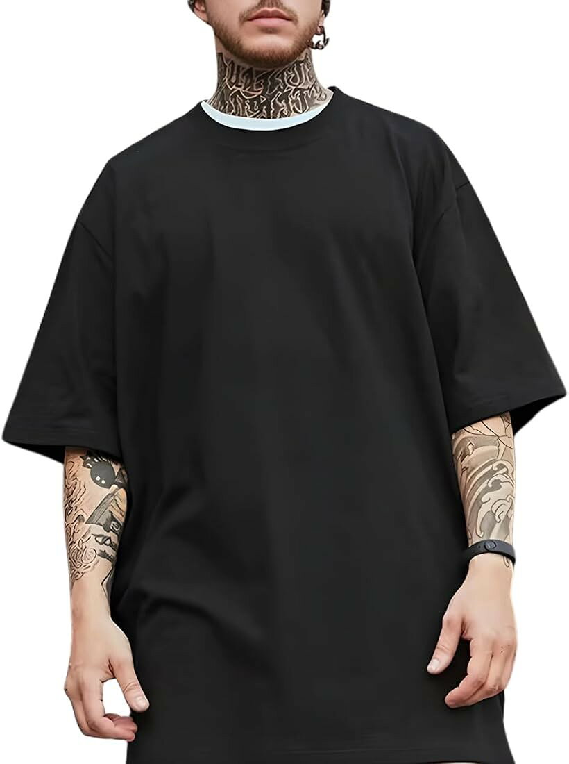 バリエーションコード : 2brqdjkqxx商品コード2brq3hv4ps商品名tシャツ メンズ 半袖 無地 大きいサイズ オーバーサイズ 七分袖 ジムtee 速乾 吸汗 伸縮 筋トレ ビッグシルエット ストリート ドライ 丈長ブランドandofferカラーブラックサイズ等4XL「トレンドを纏う、究極のビッグシルエット」 計算されたドロップショルダーと余裕のある身幅により、着るだけで旬のスタイルが完成。体のラインを拾わない厚みと落ち感で、気になるお腹周りもスマートに体型カバー。リラックス感と清潔感を両立させた、今どきの大人のための1着です。「汗を忘れる、シルキードライの快感」 吸汗速乾性に優れた高機能ポリエステルを採用。驚くほどサラサラとした肌触りが持続し、ベタつきや不快な汗ジミが目立たずに徹底ガード。通気性も抜群で、真夏の外出やアクティブなスポーツシーンでも、常に涼しく軽やかな着心地をキープします。「ON/OFF不問、シーンを選ばないデザイン」 余計な装飾を削ぎ落としたミニマルな無地デザイン。ストリートから韓国ファッション、ジャケットのインナーまで自由自在。日常着としてはもちろん、ジム、トレーニング、キャンプなどのアウトドアまで、場所を選ばず着回せる汎用性が魅力です。「だらしなくは見させない」 「ただ大きいだけ」とは一線を画し、裾丈や袖のバランスを日本人の体型に最適化。オーバーサイズ特有の「着られている感」を払拭し、ゆったりしながらも品良く見える、洗練された「大人のルーズフィット」を追求しました。「4XL～7XL、選べる圧倒的なサイズ展開」 「なかなか自分に合うサイズがない」という悩みを解消する、4XLから7XLまでの超ビッグサイズをラインナップ。驚くほど軽量でストレスフリーなストレッチ素材を使用しているため、大きな体の方も窮屈感ゼロで、1日中快適に過ごせます。「素材構成」100% ポリエステル※ 他ネットショップでも併売しているため、ご注文後に在庫切れとなる場合があります。予めご了承ください。※ 品薄または希少等の理由により、参考価格よりも高い価格で販売されている場合があります。ご注文の際には必ず販売価格をご確認ください。※ 沖縄県、離島または一部地域の場合、別途送料の負担をお願いする場合があります。予めご了承ください。※ お使いのモニタにより写真の色が実際の商品の色と異なる場合や、イメージに差異が生じることがあります。予めご了承ください。※ 商品の詳細（カラー・数量・サイズ 等）については、ページ内の商品説明をご確認のうえ、ご注文ください。※ モバイル版・スマホ版ページでは、お使いの端末によっては一部の情報が表示されないことがあります。すべての記載情報をご確認するには、PC版ページをご覧ください。「1枚でお洒落な無地TEE」肩のラインを落としたドロップショルダーと、ゆとりのある身幅が今どきのリラックス感を演出。ただ大きいだけでなく、裾や袖のバランスを日本人の体型に合わせているため、だらしなく見えない「大人のオーバーサイズ」を実現。トレンド感満載なオシャレなクルーネックティシャツです。「抜群の着心地」サラッと気持ちの良い速乾ポリエステル素材を使用。軽くて肌触りが良くストレスフリーな着心地です。通気性があり蒸れずらく暑い日やアクティブなシーンでも快適な着心地です。ポリエステル素材はスポーツTEEにも良く使われており汗ジミが目立たない生地となります。「ビッグシルエット」ゆったりとしたルーズフィットとドロップショルダーを合わせたリラクシングなサイズ感です。体のラインを拾わないため、体型カバー効果も抜群です。シンプルながら存在感のある、オーバーサイズTシャツです。「無地デザインでどんなシーンにも」無駄のないミニマルなデザインで、アメカジ系、ストリート、スケーター、韓国ファッションなど様々なコーディネートに活躍。普段使いはもちろん、速乾生地なのでジムやトレーニング、アウトドアにもおすすめです。オールシーズンで使える半袖T-SH。「4XL-7XLの圧倒的なサイズ展開」 体の大きな方も安心して選べる、4XLから7XLまでの超ビッグサイズをご用意。