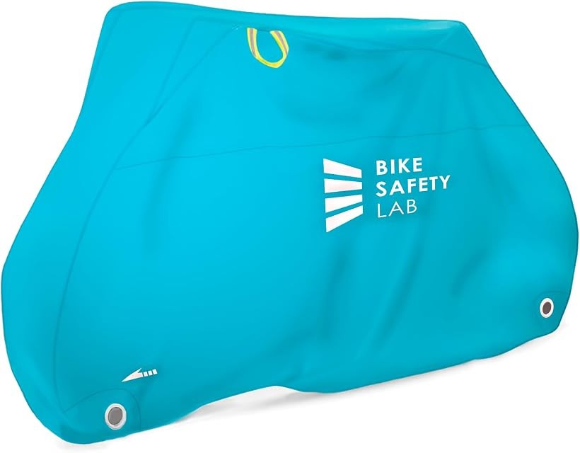 バリエーションコード : 2b2w14ltcc商品コード2bjcuy0igh商品名厚手自転車カバー 420D 大人用自転車 高耐久生地 前後ロックホール 耐水 PUコート UVカット 風飛び防止バックル ターコイズグリーンブランドBike Safety Lab「高い保護力と耐久性」丈夫で耐久性の高い厚手の420デニール生地を使用。自転車用のカバーとしては上位クラスの厚さの丈夫な生地。大事な自転車を守るのに最適です。「使いやすさへのこだわり」カバーの前後が分かりやすい矢印のプリントとハンドル部分のストラップ。取り付け時に迷いません。前後にロックホールがあるので、ロックを利用する場合でも柔軟に対応します。さらにステンレス製なので錆びにくい。ダブルステッチ縫い上げ、PUコートをカバーに施し、防水性と耐紫外線性能を高めています。雨、雪、風、ほこり、紫外線などの環境の影響に対して高い保護力で守ります。※ 他ネットショップでも併売しているため、ご注文後に在庫切れとなる場合があります。予めご了承ください。※ 品薄または希少等の理由により、参考価格よりも高い価格で販売されている場合があります。ご注文の際には必ず販売価格をご確認ください。※ 沖縄県、離島または一部地域の場合、別途送料の負担をお願いする場合があります。予めご了承ください。※ お使いのモニタにより写真の色が実際の商品の色と異なる場合や、イメージに差異が生じることがあります。予めご了承ください。※ 商品の詳細（カラー・数量・サイズ 等）については、ページ内の商品説明をご確認のうえ、ご注文ください。※ モバイル版・スマホ版ページでは、お使いの端末によっては一部の情報が表示されないことがあります。すべての記載情報をご確認するには、PC版ページをご覧ください。＊適用自転車サイズであっても、車種によってはご利用いただけない場合があります。＊ 後カゴ、幼児座席付の自転車には利用できません。「サイズ」198 x 110 x 70 cm「対応自転車」24～28インチまでの自転車に対応（対応目安: 全長180cmまでの自転車）「付属」保管袋