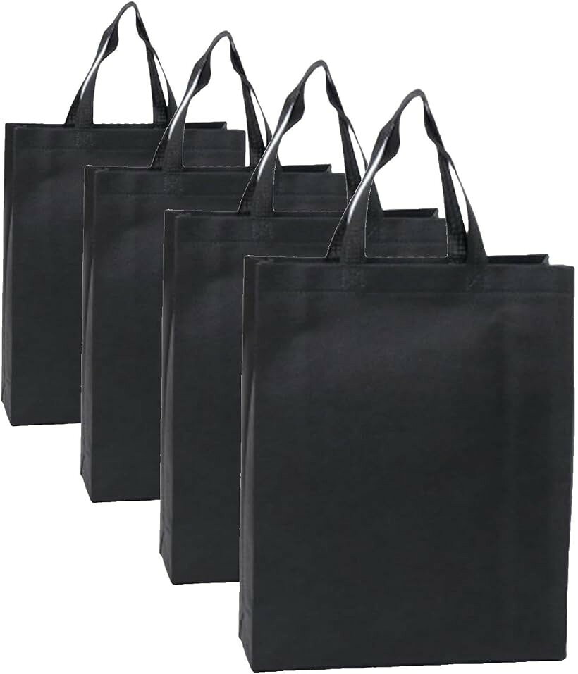 バリエーションコード : 2buscn0g4q商品コード2busqtjo16商品名不織布 袋 ふしょくふ エコバッグ 不織布バッグ A4サイズ対応 手提げブランドAlpha Depotカラーブラックサイズ等縦型 Mサイズ（30x38x10cm）x20個「頑丈な不織布バッグ」 しっかりした厚みのある高品質な不織布素材を使用した手提げ袋です。耐久性があり、重い資料や学校の着替え、教科書、シューズなども安心して持ち運べます。「20枚セットでお得」 ギフトラッピングや資料・書類の保管、店舗の業務用としても使えるシンプルなデザイン。エコバッグやショッピングバッグとしても活用でき、普段使いにもおすすめです。「A4サイズ以上に対応」 A4サイズ以上に対応しているため、書類や雑誌もスッキリ収納。軽量なので持ち運びも簡単で、普段は折りたたんで鞄に入れておくと便利です。「シンプルで使いやすい」 無地のシンプルなデザインなので、どんなシーンにもマッチします。おしゃれなデザインで普段使いにもぴったりです。「サイズ」Sサイズ：25x35x10cm / Mサイズ：30x38x10cm / Lサイズ：35x41x12cm「オリジナルパッケージで配送します」本製品はAlpha Depotブランドのオリジナルパッケージに包んでお客様の元へ大切にお届けいたします。商標登録第6799249号※ 他ネットショップでも併売しているため、ご注文後に在庫切れとなる場合があります。予めご了承ください。※ 品薄または希少等の理由により、参考価格よりも高い価格で販売されている場合があります。ご注文の際には必ず販売価格をご確認ください。※ 沖縄県、離島または一部地域の場合、別途送料の負担をお願いする場合があります。予めご了承ください。※ お使いのモニタにより写真の色が実際の商品の色と異なる場合や、イメージに差異が生じることがあります。予めご了承ください。※ 商品の詳細（カラー・数量・サイズ 等）については、ページ内の商品説明をご確認のうえ、ご注文ください。※ モバイル版・スマホ版ページでは、お使いの端末によっては一部の情報が表示されないことがあります。すべての記載情報をご確認するには、PC版ページをご覧ください。