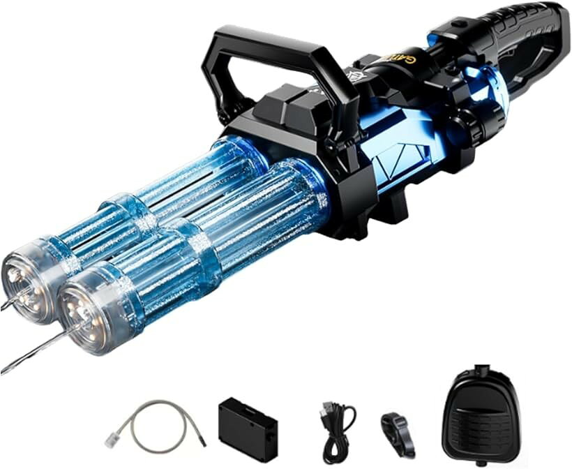 バリエーションコード : 2bui53lhls商品コード2bui592wvi商品名電動 ガトリング 水鉄砲 ウォーターガン LED タンク 充電 夏 休み 水遊び キャンプ レジャーブランドB-magasinカラーブルーLED発光xガトリング式で圧倒的存在感 回転バレル構造を採用したガトリング型ウォーターガンは、電動で連射が可能なうえ、発射時にLEDライトが点灯。照射と同時に発光するギミックが加わることで、昼間はもちろん夕方や薄暗い場所でも視覚的な迫力を演出します。バレルの回転によるメカニカルな見た目と、発光演出の組み合わせにより、周囲の視線を集めやすく、子どもから大人まで楽しめるユニークなアイテムです。アウトドアイベントや水遊びの盛り上げ役に。持ちやすいグリップで操作性も高く、撮影アイテムとしても活躍が期待されます。シンプル操作で初心者でもすぐに使える設計 電動式のため、引き金を引くだけで自動的に水を連射。手動ポンプのような繰り返しの動作は不要で、握力に自信のない子どもや女性でもすぐに扱える親切設計です。さらにトリガーは手になじみやすく、長時間の使用でも負担を感じにくい構造となっています。使用準備はバッテリー充電と水の補充だけで完了し、誰でもすぐにプレイが可能。電源オンから数秒で射撃可能になるスムーズな起動もポイントです。手軽さとスピード感を両立し、家族や友人とのレジャーを快適にサポートします。USB充電式バッテリー採用で繰り返し使えて便利 このウォーターガンにはUSB充電式のリチウムバッテリーが搭載されており、付属のUSBケーブルを使用して簡単に充電できます。外出先ではモバイルバッテリーや車載USBからの充電も可能で、コンセントがない場所でも安心。フル充電で約30分～1時間の連続使用ができ、家族や友人と長時間楽しめます。乾電池のように定期的に買い足す必要がないため、コストを抑えたい方にも嬉しい仕様。屋外での使用を想定した構造で、タフな使用にも耐える仕上がりとなっており、レジャーシーンをより充実させてくれます。約2Lの大型タンクで給水の手間なし 本体とは別途に約2リットルの専用タンクが付属しており、頻繁な給水の必要がなく、連続したプレイを存分に楽しめます。水の発射距離は約8～10メートルと、十分な飛距離を誇り、広い公園やビーチ、キャンプ場などでもダイナミックな水遊びが可能です。さらに、給水口は広口タイプのため、水の補充も簡単。プレイ中に水がすぐになくなりにくく、スムーズな進行が可能です。アウトドアやイベントでの利用はもちろん、家庭用プールでも使いやすく、アクティブな時間を演出します。アウトドア・イベントに幅広く使えるタフな設計 耐久性に優れたABS樹脂素材を使用し、落下やぶつかりにも強く設計されているため、子ども同士の水遊びはもちろん、大人同士の本格バトルにも活躍します。ブラックとブルーの2色から選べるカラー展開で、兄弟や友人同士でのペア使用もおすすめ。操作性・収納性・耐久性すべてにおいてバランスのとれた仕様となっており、バーベキュー・ピクニック・庭先でのレクリエーションなど、さまざまなシーンで楽しめます。自宅保管もしやすく、シーズンごとに活躍の場を広げてくれるアウトドアツールです。※ 他ネットショップでも併売しているため、ご注文後に在庫切れとなる場合があります。予めご了承ください。※ 品薄または希少等の理由により、参考価格よりも高い価格で販売されている場合があります。ご注文の際には必ず販売価格をご確認ください。※ 沖縄県、離島または一部地域の場合、別途送料の負担をお願いする場合があります。予めご了承ください。※ お使いのモニタにより写真の色が実際の商品の色と異なる場合や、イメージに差異が生じることがあります。予めご了承ください。※ 商品の詳細（カラー・数量・サイズ 等）については、ページ内の商品説明をご確認のうえ、ご注文ください。※ モバイル版・スマホ版ページでは、お使いの端末によっては一部の情報が表示されないことがあります。すべての記載情報をご確認するには、PC版ページをご覧ください。