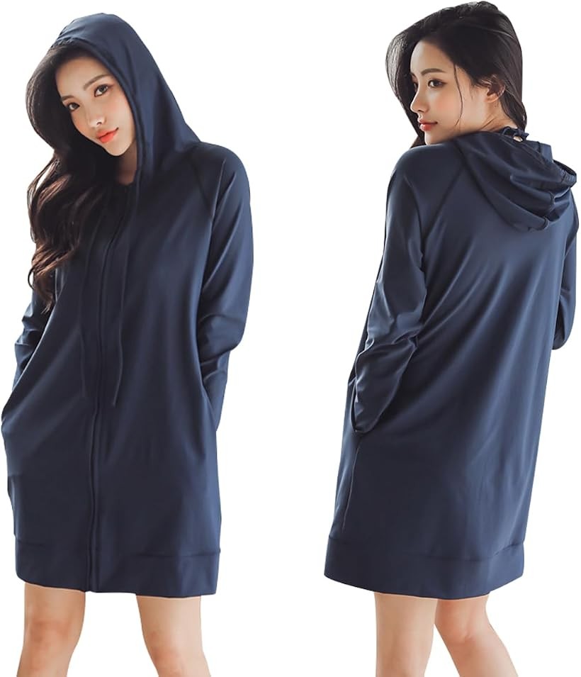 バリエーションコード : 2bjpws3jd4商品コード2bjpw0gwho商品名ラッシュガード ロング UVカット パーカー 丈長め ジップ 日焼け防止 速乾 長袖 体型カバー 水着 フード 紫外線カット レディースブランドZAIDEAカラーネイビーサイズ等S＊色落ちや色移りがすることがございますので、他の物と分けて洗濯して下さい。プールなどで使用する場合は、使用前に必ず洗濯をして下さい。新品のまま着用すると、色移りする場合がございます。UVカットUPF50＋の素材です。羽織るだけで頭の先からお尻まで手軽に紫外線や日焼けを防ぎます。速乾性、伸縮性に優れたプールでも安心の塩素対応の素材です。日常からアクティブシーンまで大活躍間違いなし。フルオープンジップで脱ぎ着が簡単。一着持っていれば便利なアイテムです。体型をカバーできる長めの丈感。お尻まで隠れるので周りの目を気にすることなく着こなせます。※ 他ネットショップでも併売しているため、ご注文後に在庫切れとなる場合があります。予めご了承ください。※ 品薄または希少等の理由により、参考価格よりも高い価格で販売されている場合があります。ご注文の際には必ず販売価格をご確認ください。※ 沖縄県、離島または一部地域の場合、別途送料の負担をお願いする場合があります。予めご了承ください。※ お使いのモニタにより写真の色が実際の商品の色と異なる場合や、イメージに差異が生じることがあります。予めご了承ください。※ 商品の詳細（カラー・数量・サイズ 等）については、ページ内の商品説明をご確認のうえ、ご注文ください。※ モバイル版・スマホ版ページでは、お使いの端末によっては一部の情報が表示されないことがあります。すべての記載情報をご確認するには、PC版ページをご覧ください。