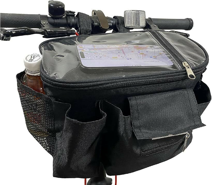 バリエーションコード : 2brn85c1y3商品コード2brn8rxisf商品名自転車 カゴ バッグ スマホホルダー 折り畳み自転車 スマホ 置き サイクリング 4WAY ベビーカー 収納 ポーチ 着脱式 持ち運び 軽量 バスケットブランドCicognaカラーブラックサイズ等幅: 30cm、高さ: 19cm、奥行: 1自転車カゴバッグとして使える大容量設計で、ドリンク、タオル、スマホなど日常の必需品をすっきり収納。ポケットが豊富で整理しやすく、サイクリングやお出かけをより快適にします。カゴがない折り畳み自転車にオススメ、使い勝手抜群です。バッグ上部にはスマホ置きスペースを搭載し、スマホホルダーとしてナビ画面を確認可能。サイクリング中のルートチェックに便利な設計です。＊安全のため、自転車走行中のスマホ操作はお控えください。自転車カゴとしてだけでなく、ベビーカーへの装着、手提げバッグ、ショルダーバッグとして使える4WAY仕様。着脱式ベルトで簡単に取り付けでき、シーンに応じて自由に持ち運び可能。軽量設計で負担になりにくく、毎日の外出をサポートします。「注意」黒いフックはベビーカーなど吊り下げたいときに使用します。自転車に取り付ける場合は、フックは使わず、ベルトのみで取り付けてください。耐久性に優れたオクスフォード素材を採用し、撥水加工で突然の雨や汚れにも対応。汚れにくく、長く清潔に使えます(＊完全防水ではございません)。日常使いからアウトドアまで幅広く活躍する収納ポーチとしておすすめです。「セット内容」バッグ、ベルト 「カラー」ホワイト、ブラック、グレー 「サイズ」幅: 30cm、高さ: 19cm、奥行: 16cm 「素材」オクスフォード生地※ 他ネットショップでも併売しているため、ご注文後に在庫切れとなる場合があります。予めご了承ください。※ 品薄または希少等の理由により、参考価格よりも高い価格で販売されている場合があります。ご注文の際には必ず販売価格をご確認ください。※ 沖縄県、離島または一部地域の場合、別途送料の負担をお願いする場合があります。予めご了承ください。※ お使いのモニタにより写真の色が実際の商品の色と異なる場合や、イメージに差異が生じることがあります。予めご了承ください。※ 商品の詳細（カラー・数量・サイズ 等）については、ページ内の商品説明をご確認のうえ、ご注文ください。※ モバイル版・スマホ版ページでは、お使いの端末によっては一部の情報が表示されないことがあります。すべての記載情報をご確認するには、PC版ページをご覧ください。
