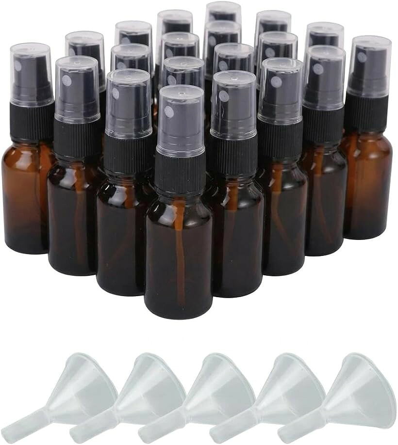 バリエーションコード : 2bkr0rs2sr商品コード2bkr6rss0t商品名遮光瓶 スプレーボトル 5ml 20本セット ガラス製 アロマ 精油 詰め替え 保存 ブラウン 漏斗付き 小分け 携帯用ブランドRYOTBASEカラーブラウンサイズ等5ml「光を避けて大切な液体を保管」アロマオイルや精油など、光を避けて保管したい液体をまとめて管理できます。ブラウンカラーのガラス製ボトルなので、中身を種類ごとに分けて収納しやすく、複数のオイルを一緒に保管するときにも便利。ラベルを貼れば「どれが何か」をすぐ確認できます。「5mlだから使い切りや小分けに便利」大容量ボトルから必要な分だけ移しておけば、使うたびに大きな容器を取り出す手間を軽減。少量ずつ分けて管理したいアロマ、フレグランス、香料などに使いやすいサイズです。化粧水や美容液などの小分け容器としても活用できます。「プッシュするだけで手軽に使える」必要な場所へシュッと吹きかけられるスプレータイプ。液体を毎回注ぐ手間を減らし、使いたいときにサッと取り出せます。ルームフレグランスや手作りスプレーなど、少量ずつ使用したいシーンにも便利。用途ごとに分けておけば、使い分けもスムーズです。「20本セットで種類ごとの管理がラク」香りや用途の異なる液体を1本ずつ分けて収納できるため、「混ざって分からなくなる」「毎回ボトルを探す」といった手間を減らせます。アロマ、精油、フレグランス、ハンドメイド、手作りコスメなど、複数の液体を扱う方にも使いやすい20本セットです。「漏斗付きで詰め替え作業をサポート」付属の漏斗を使えば、別容器から5mlボトルへ液体を移す際の作業をサポート。小分けした液体を用途別に整理しやすくなります。セット内容はボトル20本、漏斗5個。ボトルは直径約22mmx高さ約79mmのコンパクトサイズで、収納時にも場所を取りにくい設計です。「ご使用上の注意」 ボトルを傾けたり横倒しにした状態では、液体が漏れたりこぼれたりする場合があります。保管・持ち運びの際は、ボトルを立てた状態でご使用ください。※ 他ネットショップでも併売しているため、ご注文後に在庫切れとなる場合があります。予めご了承ください。※ 品薄または希少等の理由により、参考価格よりも高い価格で販売されている場合があります。ご注文の際には必ず販売価格をご確認ください。※ 沖縄県、離島または一部地域の場合、別途送料の負担をお願いする場合があります。予めご了承ください。※ お使いのモニタにより写真の色が実際の商品の色と異なる場合や、イメージに差異が生じることがあります。予めご了承ください。※ 商品の詳細（カラー・数量・サイズ 等）については、ページ内の商品説明をご確認のうえ、ご注文ください。※ モバイル版・スマホ版ページでは、お使いの端末によっては一部の情報が表示されないことがあります。すべての記載情報をご確認するには、PC版ページをご覧ください。