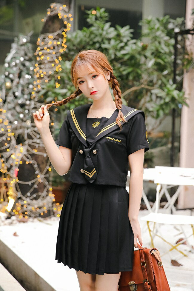 可愛いブラックのセーラー服 爽やかjkコスプレ 可愛いコスプレ なんちゃって制服 衣装 仮装 学生服 女子高生 Jk グループ仮装 お揃い 半袖 制服 限定タイムセール セットjk 夏服 黒 私立 コスプレ衣装 レディース 高校生 ブラック 余興 リボン プリーツスカート