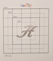 【スワロフスキー27個付イニシャルシール】（スマートフォン　ケース・カバー）大文字SV（小）H