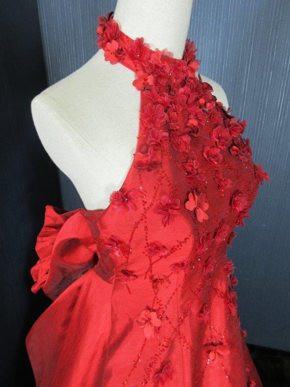 ウエディングドレスレンタル　No65　高級ウエディングドレスレンタル　レンタルウエディングドレス　レンタル　ウエディングドレス　レンタルタキシード　レンタルドレス　タキシード　試着　試着可能　試着OK　前撮り　2次会　貸衣装　カラードレス　レッド　ワインレッド