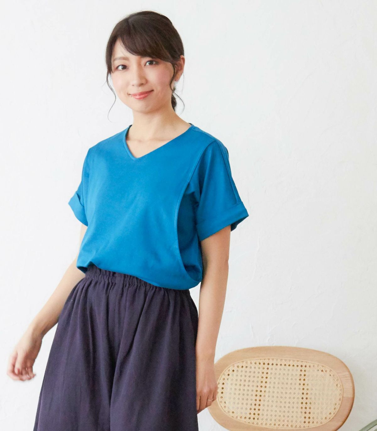 プレーリーVネック《授乳服 マタニティウェア Tシャツ 半袖 オーガニックコットン100% 綿100% サイドスリットタイプ授乳口 洗濯機OK 日本製 親子コーデ ギフト 春夏秋冬オールシーズン 出産祝い カジュアル授乳服 マタニティトップス》
