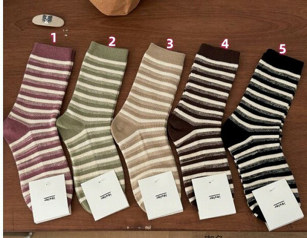 秋冬新作★レディース 靴下★ソックス ★快適 通気性良い 履き心地良い 靴下中長セクション