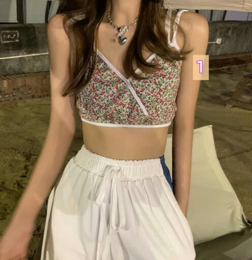春夏新作 レディース 女 袖なし 花柄 トップス Tシャツ インナー キャミソール タンクトップ 春夏新作 レディース 女 袖なし 花柄 トップス Tシャツ インナー キャミソール タンクトップ