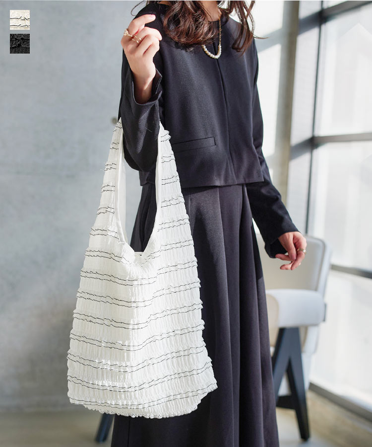 バッグ カバン かばん トートバッグ [B1653] サブバッグ A4サイズ フリル ママバッグ セレモニー A4 A4対応 カバン ホワイト ブラック 白 黒 ママ 母 卒入園 入学式 入園式 卒業式 卒園式 七五三 参観日 マチ 内ポケット付き 使いやすい 肩掛け 通勤 通学 お出かけ 旅行