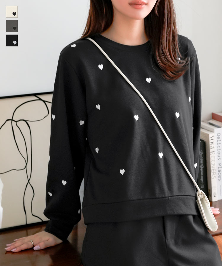 ≪4/7 大人気商品!!2790円≫ ハート刺繍 スウェット トップス レディース ハート 長袖 ハートモチーフ 刺繍 スエット スウェットトップス クルーネック 丸首 ぽわん袖 ボリュームスリーブ ゆったり 春 秋 冬 かわいい おしゃれ トレンド ガーリー 白 黒 [C7084]【送料無料】のサムネイル