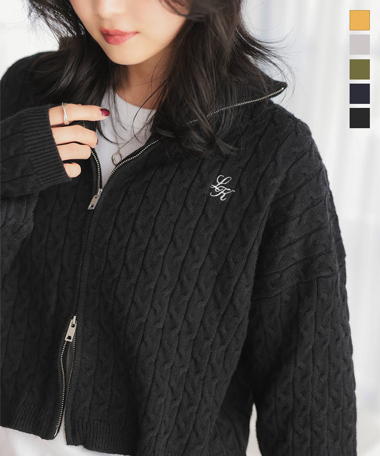 ≪9/22 新発売!!3490円 送料無料≫ 胸元刺繍スタンドカラージップニットトップス [C7187] レディース 20代 30代 40代 ニット セーター ブルゾン カーディガン アウター ロゴ 刺繍 ワンポイント ニットコート コーディガン 羽織り ダブルジップ ジャケット【送料無料】のサムネイル