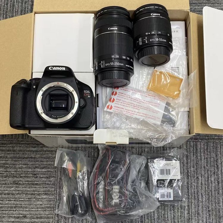 【中古】即日発送可EOS Kiss X5　ダブ�