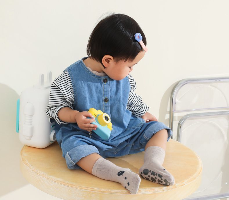BACKYARD FAMILY インテリアタウンの靴下 ベビー キッズ 男の子 女の子 ソックス レッグウェア くすみカラー かわいい 滑り止め 脱げにくい｜アングル3