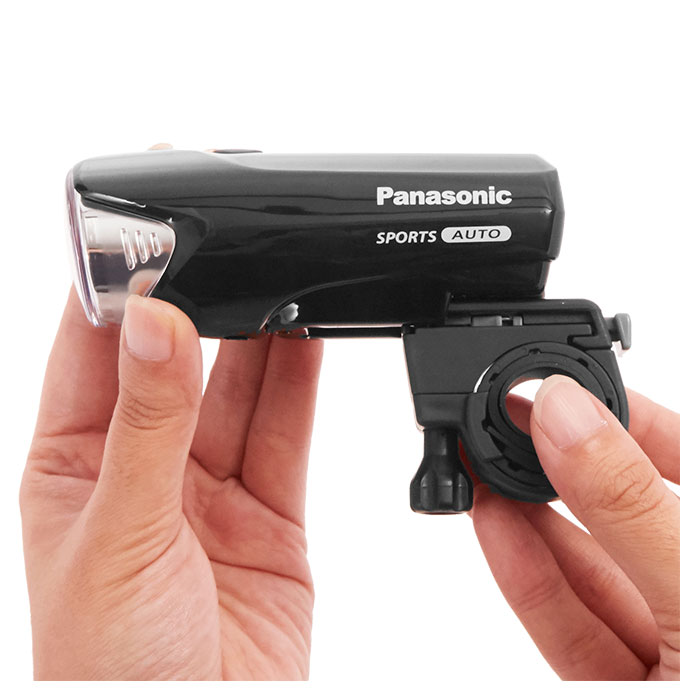 自転車 ライト LED 楽天 オート AUTO 自動点灯 おしゃれ 明るい ハンドル取付タイプ サイクリング アウトドア 夜 夜道 キャンプ 自転車通勤 通学 取付簡単 フロント 前照灯 パナソニック 乾電池式 ヘッドライト 1000カンデラ通販格安セール情報 楽天 通販
