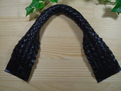 本革持ち手　本革丸編み持ち手(2本1組）【持ち手　革　テープ　チェーン　ショルダー　バンブー　カバー　木　修理　交換用　付け替え　ネコポス対応】