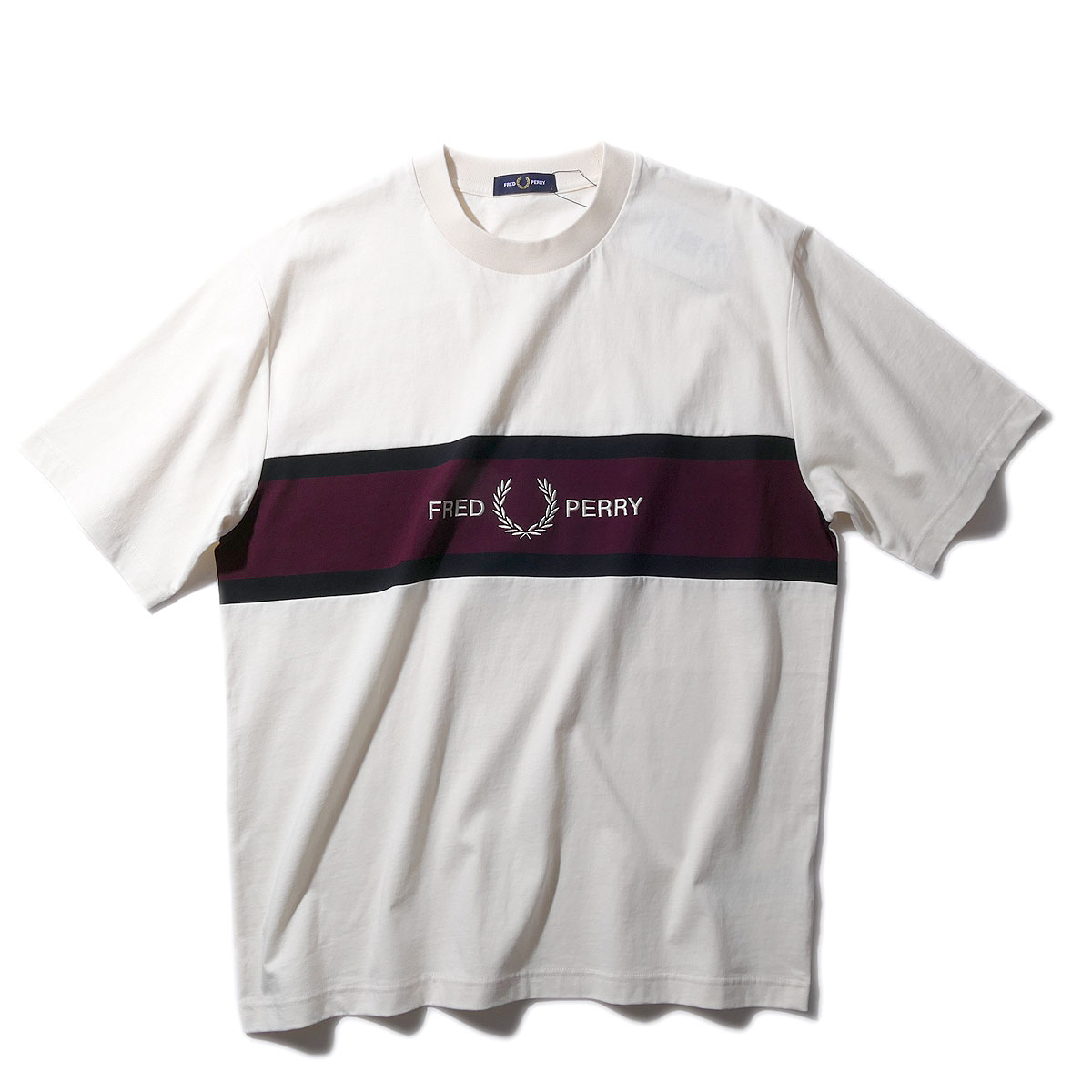 樂天商城 - 【10%OFF】フレッドペリー エンブロイダリーパネルTシャツ M2405 560エクリュ FRED PERRY メンズ 半袖 厚手 おしゃれ ハイブランド かわいい 2026年春夏 2026SS[042510]