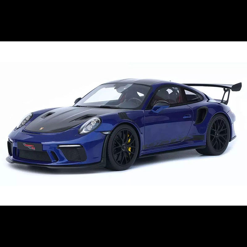 GT SPIRIT(GTスピリット) PORSCHE 911(991.2) GT3 RS 2018(1/18) GTS526 “7代目のポルシェ911” 2011年に7代目となる991型の911が発表された。最大の特徴は車体への軽量金属の大幅な導入であり、これによって997型と比較して剛性を高めつつ、60kgの軽量化が図られた。このモデルカーは、GTカー専門で新旧とりませた車種をリリースするGTスピリットのリリース品。素材にはレジンを使用し、スタイリング重視のハイクオリティで少量生産をコンセプトに掲げている。 5