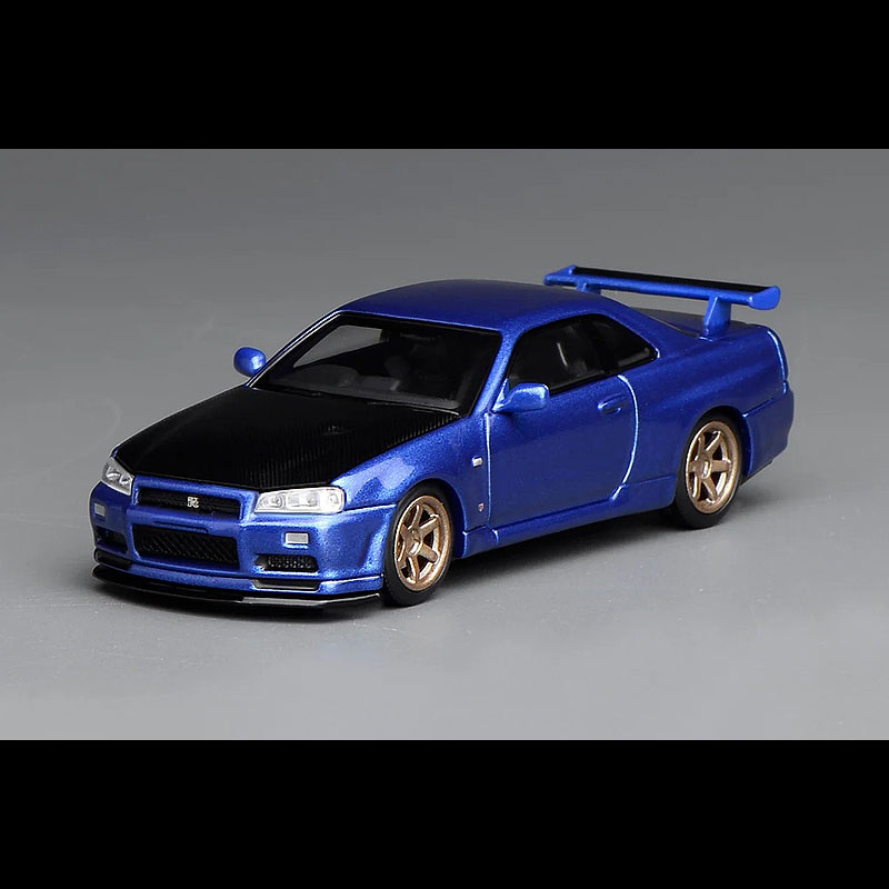 MOTORHELIX(モーターヘリックス) NISSAN SKYLINE GT-R(R34) V-spec II(1/64) M63450 “高性能仕様の『Vスペック II』” R32型から数えて3代目となるR34のGT－R。フルチェンジを受けた2ドアクーペをベースに、走る、曲がる、止まるという基本性能の向上と、そのポテンシャルをフルに発揮できるよう、ボディの剛性強化を施している。この製品は、レジン製モデルを中心に精巧な作り込みが特徴の中国発のMOTORHELIX（モーターへリックス）からのリリース品。 5