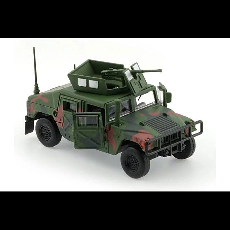 BM CREATIONS(ビー・エムクリエーションズ) HUMVEE 4-CT(1/64) 64B0460 “アメリカ軍用車両” アメリカ軍用車両として知られるHUMVEEの最新モデルのひとつ、4-CT。4名乗車に対応し、指揮・偵察・武装パトロールなど幅広い任務に対応します。6.5L V8ターボディーゼルエンジンと高い悪路走破性を備え、過酷な環境でも力強く走行。武装や装甲を追加できる高い拡張性も特徴です。このモデルは、香港に拠点を置く「BM　CREATIONS（ビー・エムクリエーションズ）」からのリリース品です。 5