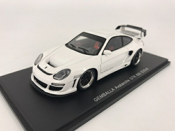 スパーク製　1/43ゲンバラ　アバランシェ GTR 650Evo-R 2007 (ホワイト)スパーク製　S0719