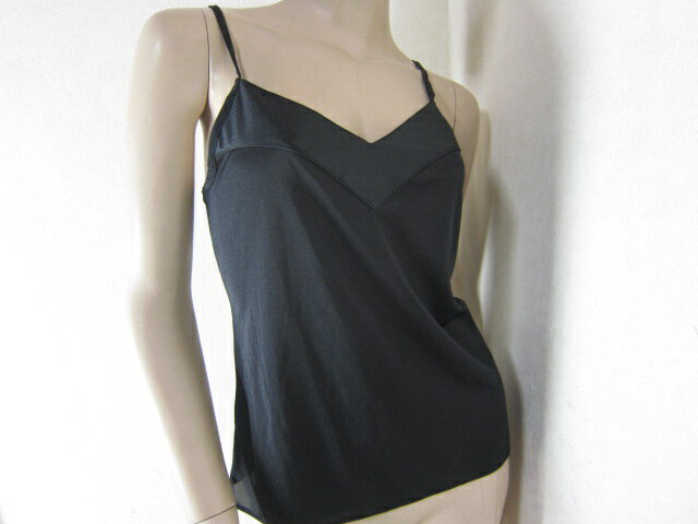 昼ドラを見ていて、一度は着てみたかった商品です。今宵が来るのが楽しみで、仕事が全然、手につきません。チュールレース キャミソール 黒 80、85、90 光沢あり 必要ポイント消化ポイント消費 新生活 応援 セット