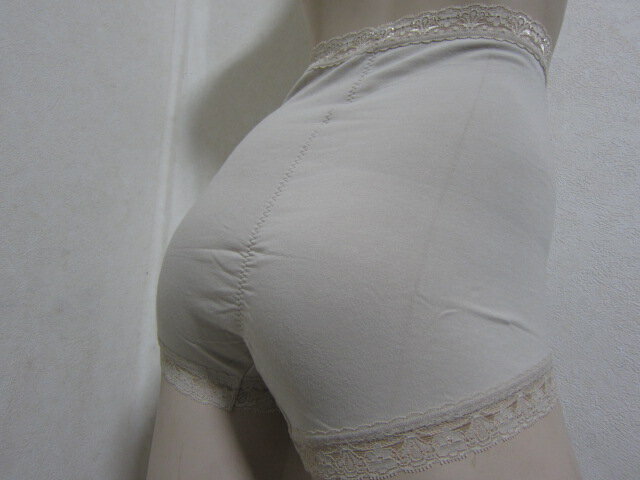 ちょうどいい”プリプリ感”ハイウエスト機能性 綿ガードルショーツ 3L,4L ラベンダー/補正下着 加圧下着 着圧下着 補正 補整 矯正下着 補正インナー ボデ...