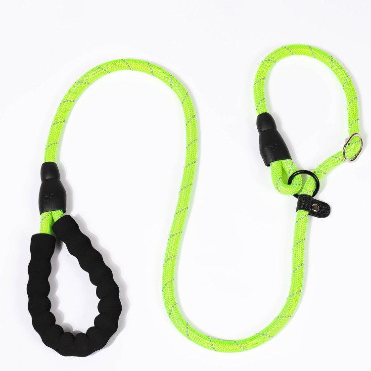 牽引ロープ リードセット 犬 猫 ハーネス お散歩グッズ ペット牽引縄 ドッグリード 小型犬 中型犬 引っ張り防止 ペット用品