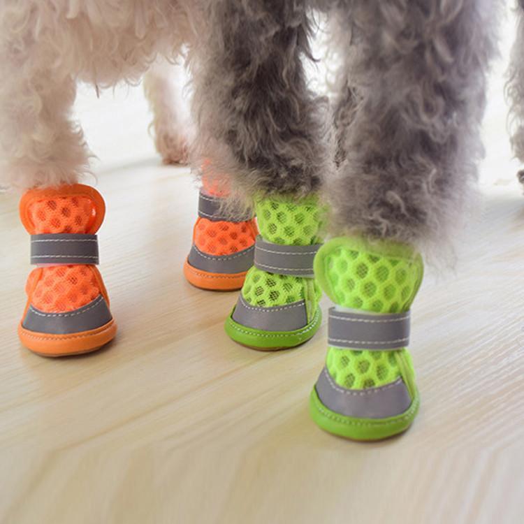 ドッグシューズ 犬の靴 犬用靴 ブーツ ペットシューズ 滑り止め お散歩 肉球保護 傷防止 ケガ防止 ソフト 中型犬 小型犬 転倒防止 履かせやすい