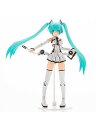 『FAガール』と『初音ミク』がコラボした『フレームミュージック・ガール』が、スタイリッシュなロボットシリーズ『MARUTTOYS（マルットイズ）』とさらなるコラボレーション！ モノトーンスタイルの「フレームミュージック・ガール 初音ミク」と、ミクカラーのサポートロボット「TAMOTU」が、可愛らしくもスタイリッシュなセットアイテムになって登場！【商品仕様】■フレームミュージック・ガール 初音ミク［マルットイズVer.］・3種類のタンポ印刷済みの顔パーツ、「通常顔正面向き」「通常顔左向き」「歌い顔右向き」が付属。・マイク＆マイクスタンド、スピーカードローン＆専用クリアベース、初音ミク用ベースが付属。・通常の腕の他に、「初音ミク V4X」モチーフの袖なし腕パーツも付属。・PVC製の手首が左右それぞれ5種付属。手首は関節を含め、既存のフレームアームズ・ガールシリーズの手首と組み換えが可能です。・スカートが可動し、脚部の可動範囲が拡大。・背中、腰、腿などに配置された3mm径の穴により、既存のM.S.Gシリーズ、フレームアームズ各シリーズのパーツの併用が可能。・瞳などの水転写デカールが付属。■TAMOTU［ミクVer.］・本体は内部フレームを完全再現。本体の外装パーツはすべて取り外すことができます。・通常時の「ノーマルモード」から、脚部とアームを展開した「ワークモード」に変形が可能。さらにスピーカードローンを各部に装備した「ステージモード」の再現が可能。・3mm径ジョイント（穴）を全身13ヶ所に装備。・「TAMOTU」の拡張性を大幅にアップする「ダブルアーム対応用パーツ」が付属。・各部のマーキングを水転写デカールにて再現。オマケのロゴデカールも豊富に付属。※「フレームミュージック・ガール 初音ミク［マルットイズVer.］」と「TAMOTU［ミクVer.］」の水転写デカールは、同じ台紙に印刷されている仕様です。■製品サイズ：FMガール 初音ミク : 全高 約150mm / TAMOTU 全高 : 約80mm■製品仕様：プラモデル■パーツ数：201?400■素材：PS・PE・ABS・POM・PVC（非フタル酸）■原型製作：清水 康智、堀 克彦■設計：MiZ（水野功貴）c KOTOBUKIYAcMARUTTOYSc Crypton Future Media, INC. www.piapro.net※こちらの商品は実店舗及び、弊社が運営する他ショッピングサイトと在庫を共有して販売しております。ご注文受付後の在庫確認となり、場合によっては在庫切れが発生する可能性もございます。その際は申し訳ございませんがメールでお知らせ致しますのでご了承下さいませ。※メーカー画像を使用しておりますので本商品と多少仕様（ロゴの位置やカラー、柄の位置等）が異なる場合もございます。 ※輸送箱の有無、開封・傷みなど、商品に直接関係のないコンディションの返品には対応できません。コトブキヤ フレームミュージック・ガール 初音ミク マルットイズVer. with TAMOTU ミクVer. 【プラモデル】KOTOBUKIYA,プラモデル